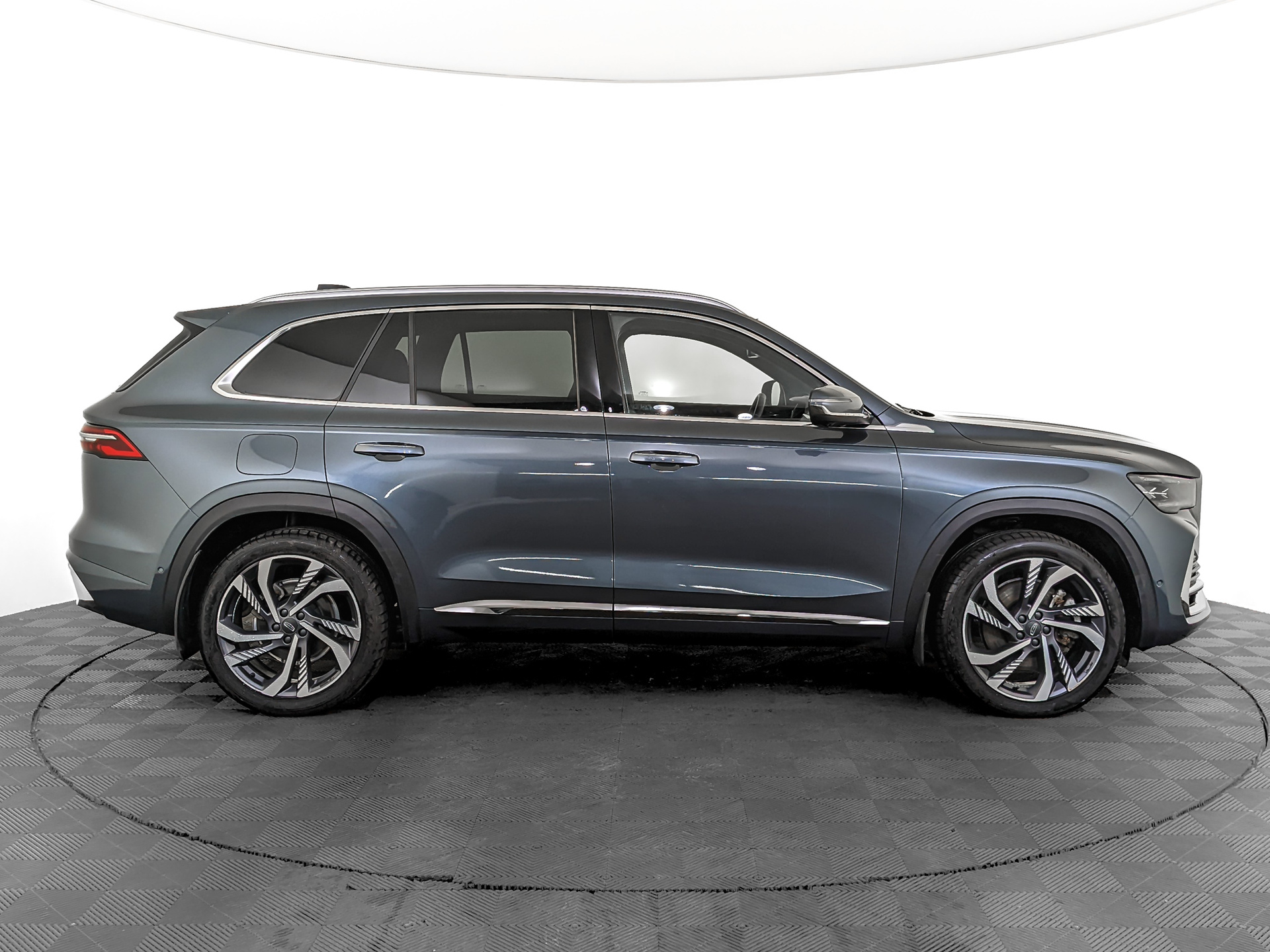 GEELY Monjaro 2.00 (238 л.с), автомат, 2023, пробег 11 568 км