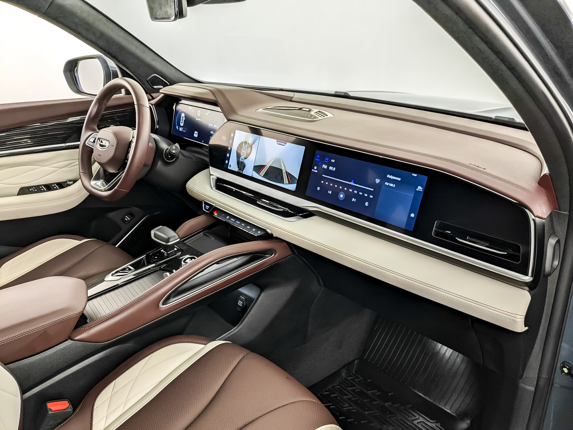 GEELY Monjaro 2.00 (238 л.с), автомат, 2023, пробег 11 568 км