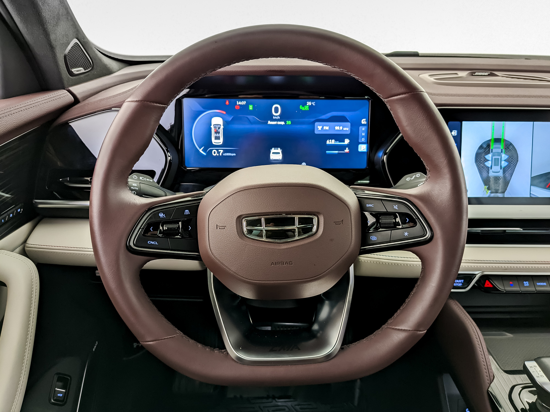 GEELY Monjaro 2.00 (238 л.с), автомат, 2023, пробег 11 568 км