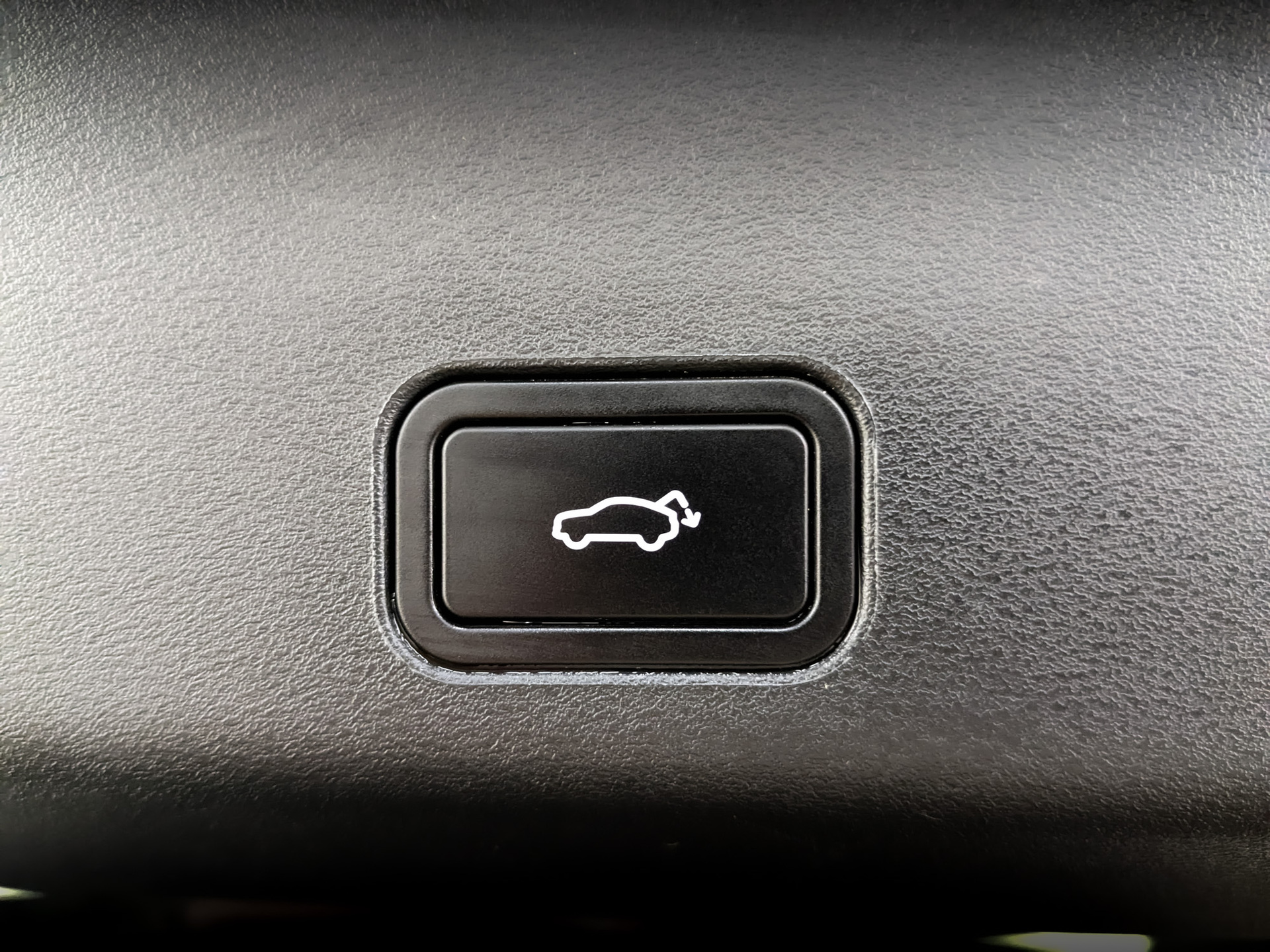 GEELY Monjaro 2.00 (238 л.с), автомат, 2023, пробег 11 568 км