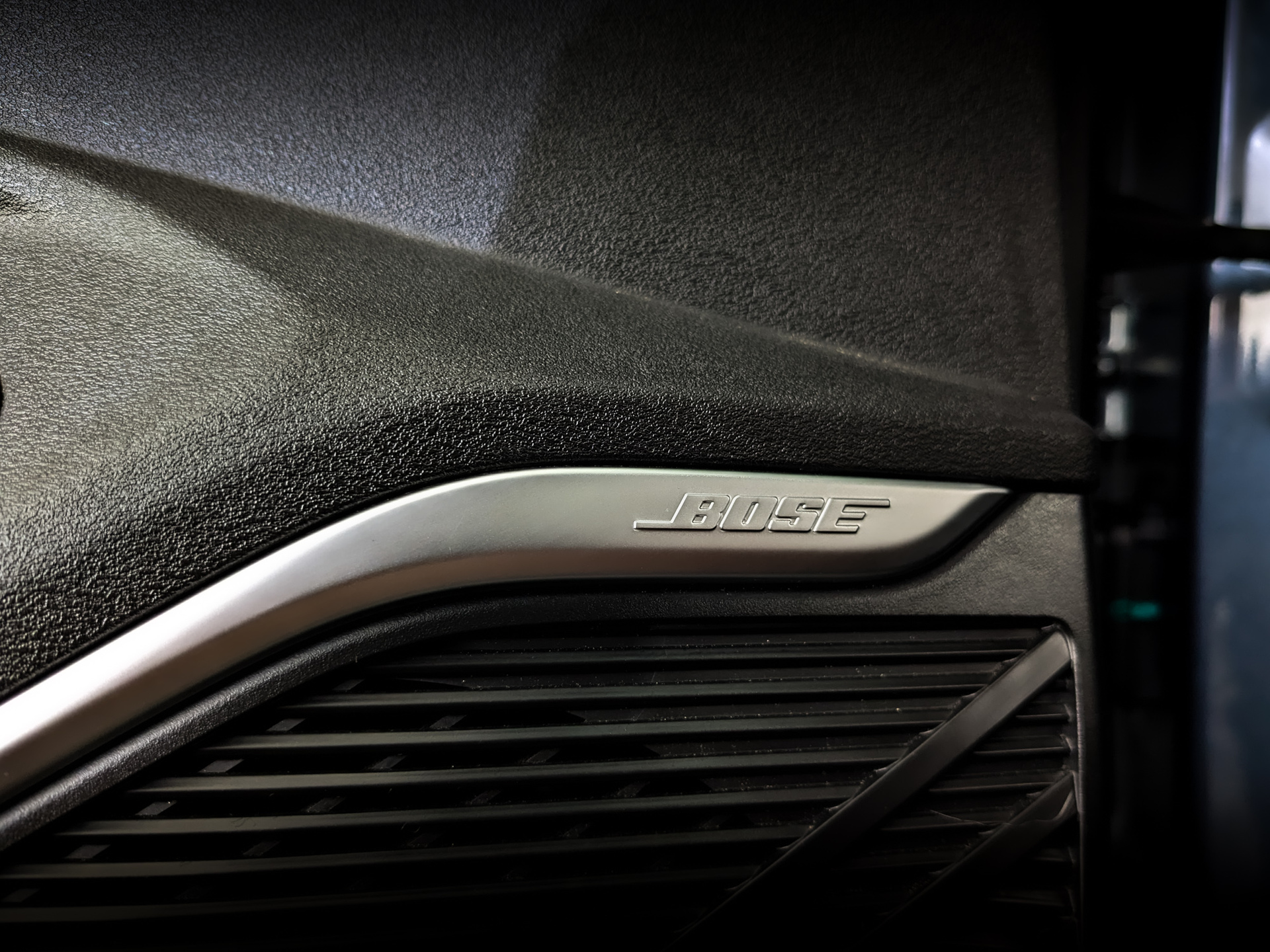 GEELY Monjaro 2.00 (238 л.с), автомат, 2023, пробег 11 568 км