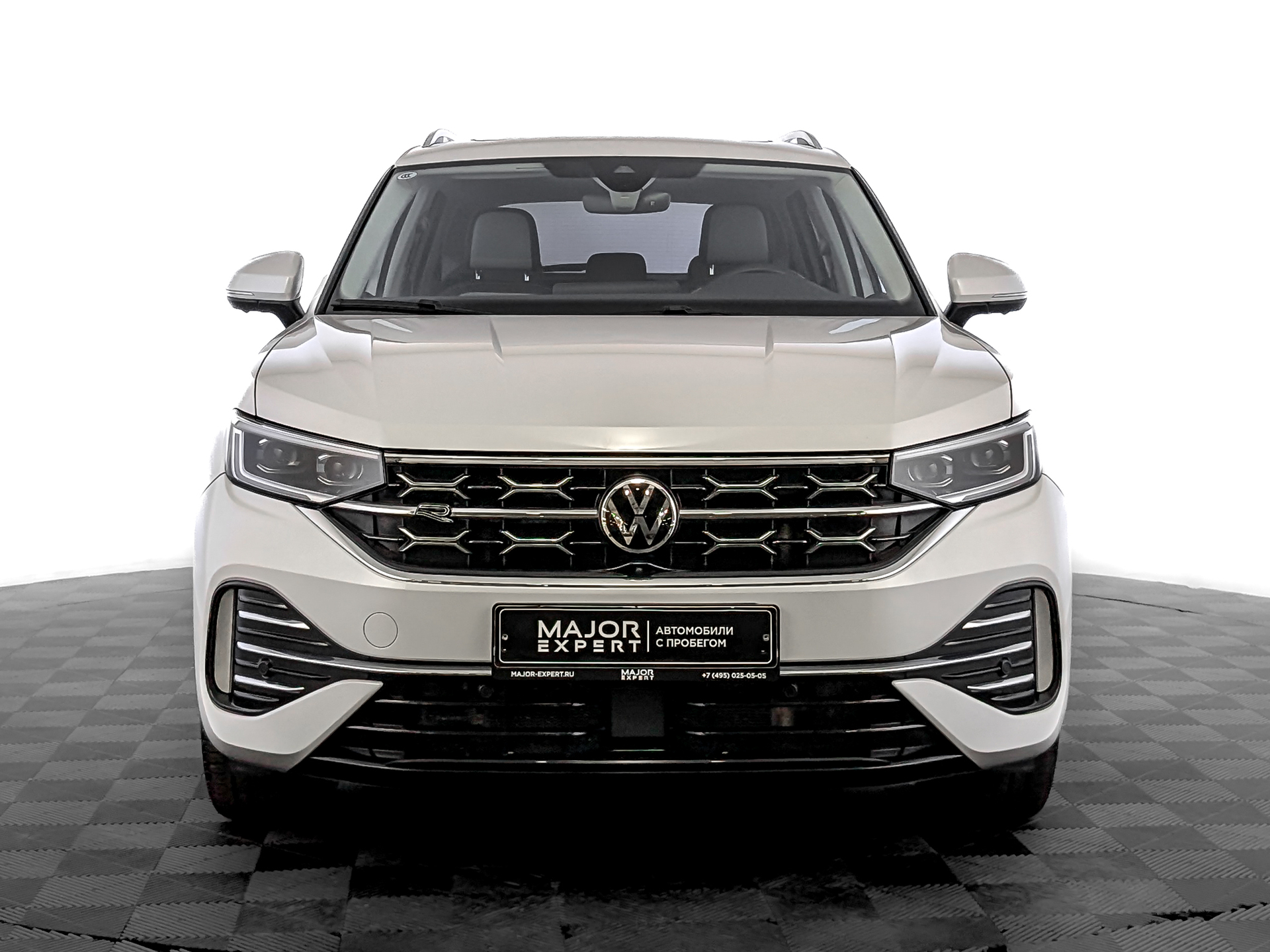 VOLKSWAGEN Tayron 2.00 (220 л.с), автомат, 2023, пробег 20 990 км