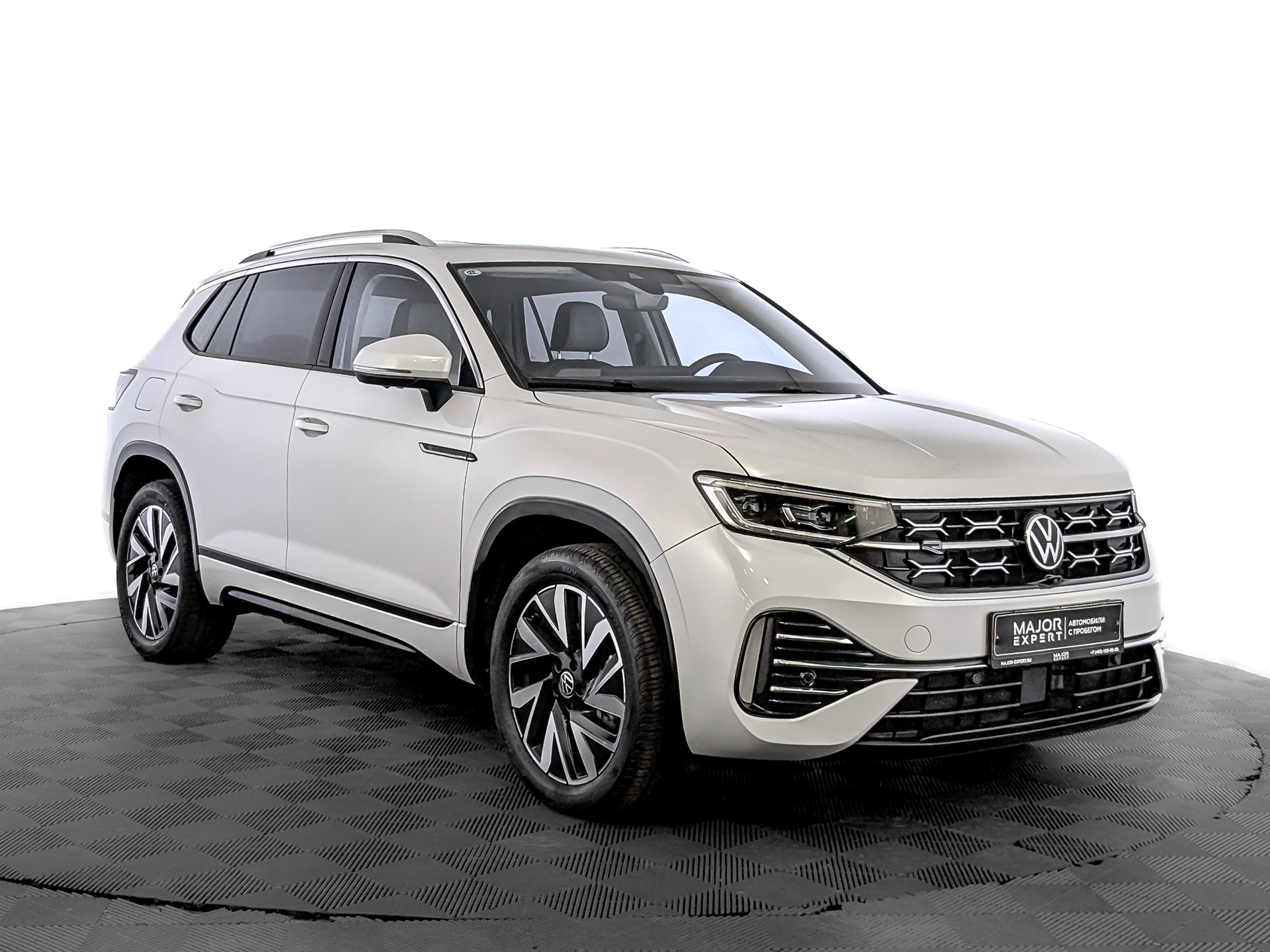 VOLKSWAGEN Tayron 2.00 (220 л.с), автомат, 2023, пробег 20 990 км