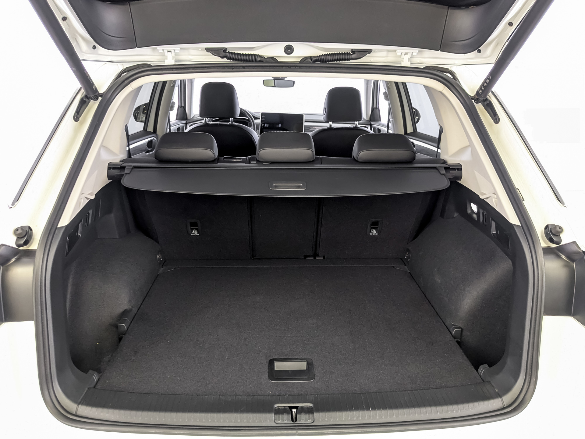 VOLKSWAGEN Tayron 2.00 (220 л.с), автомат, 2023, пробег 20 990 км