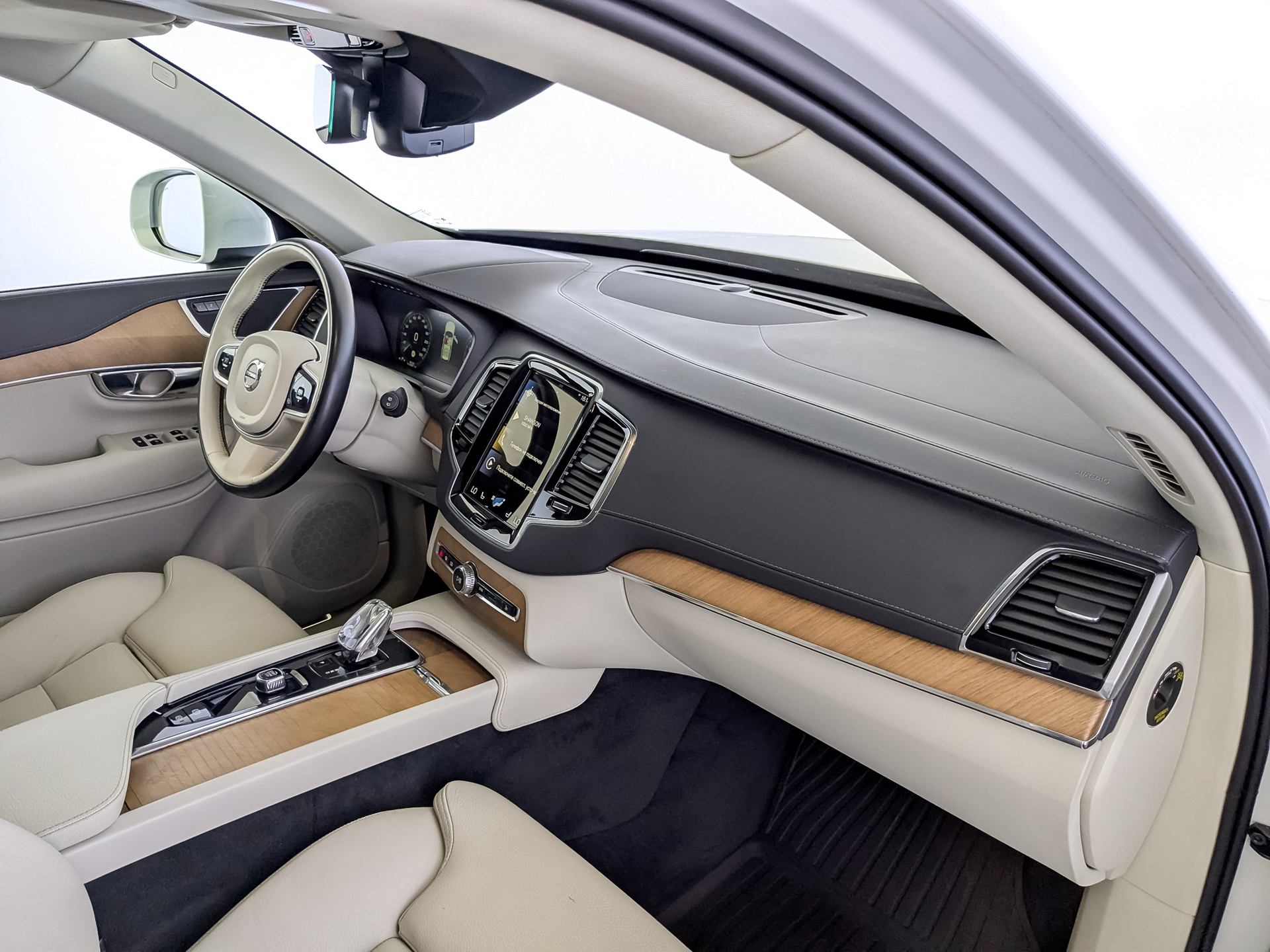 VOLVO XC90 2.00 (249 л.с), автомат, 2021, пробег 80 152 км