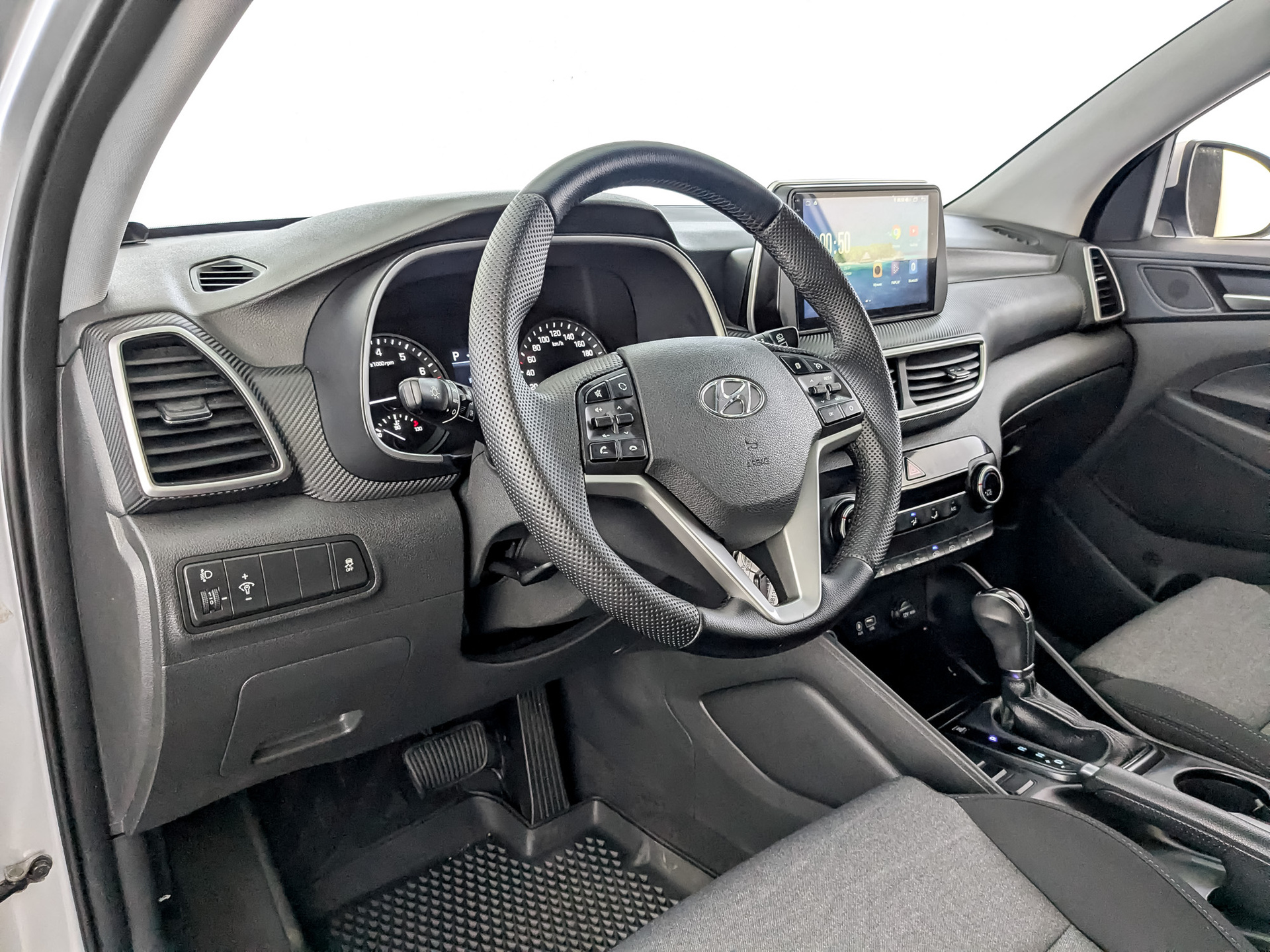 HYUNDAI Tucson 2.00 (149 л.с), автомат, 2019, пробег 172 367 км