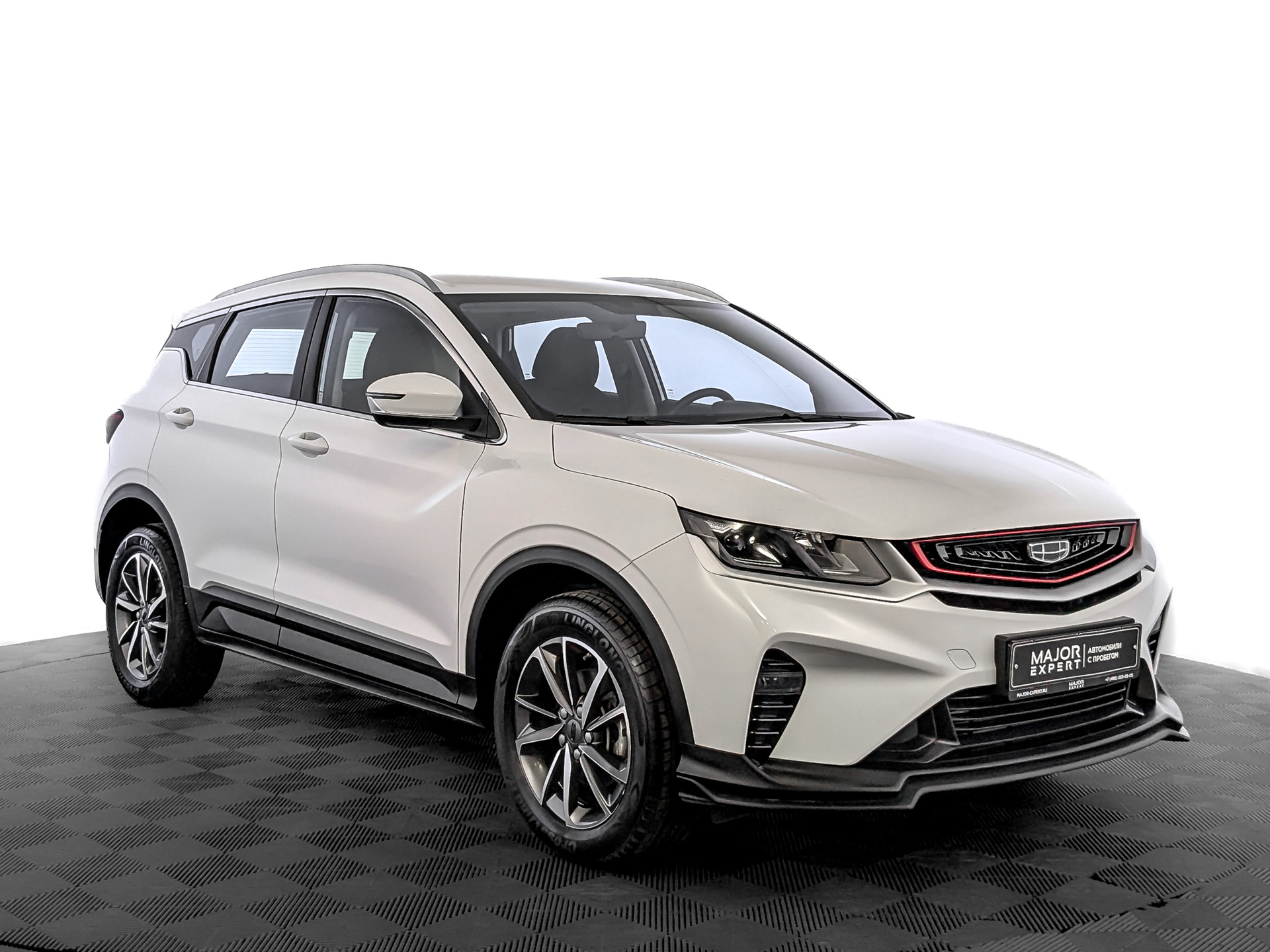 GEELY Coolray 1.50 (149 л.с), автомат, 2023, пробег 32 359 км