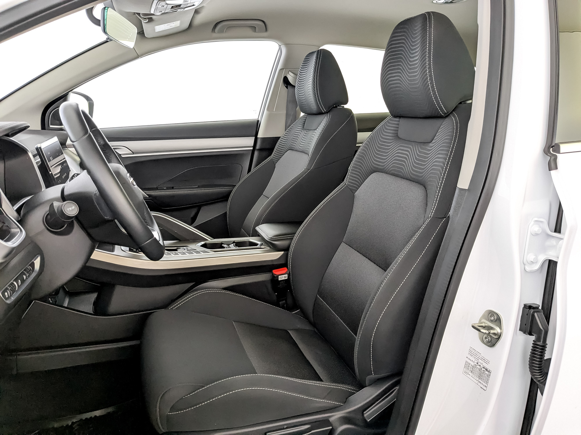GEELY Coolray 1.50 (149 л.с), автомат, 2023, пробег 32 359 км