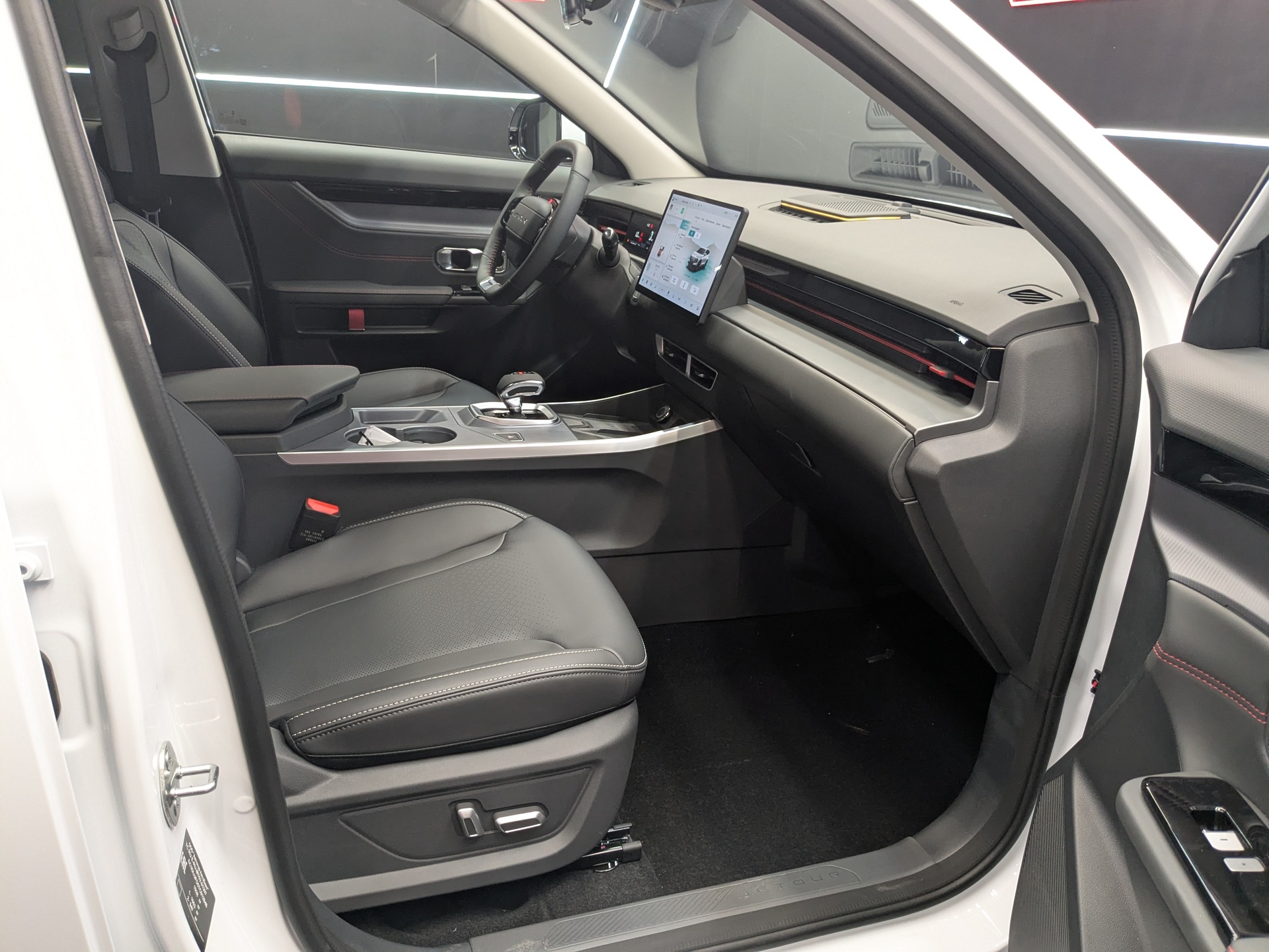 Фото Jetour Dashing Престиж (Luxury) 1.5T/147 6RT 2WD