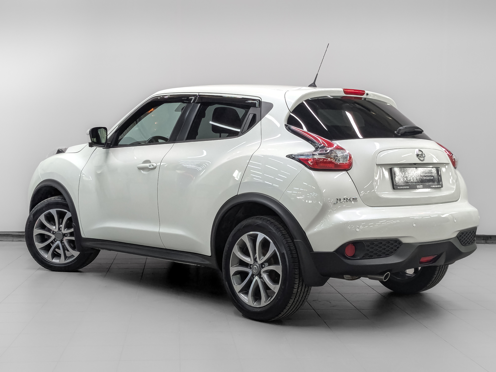 NISSAN Juke 1.60 (117 л.с), автомат, 2017, пробег 44 640 км