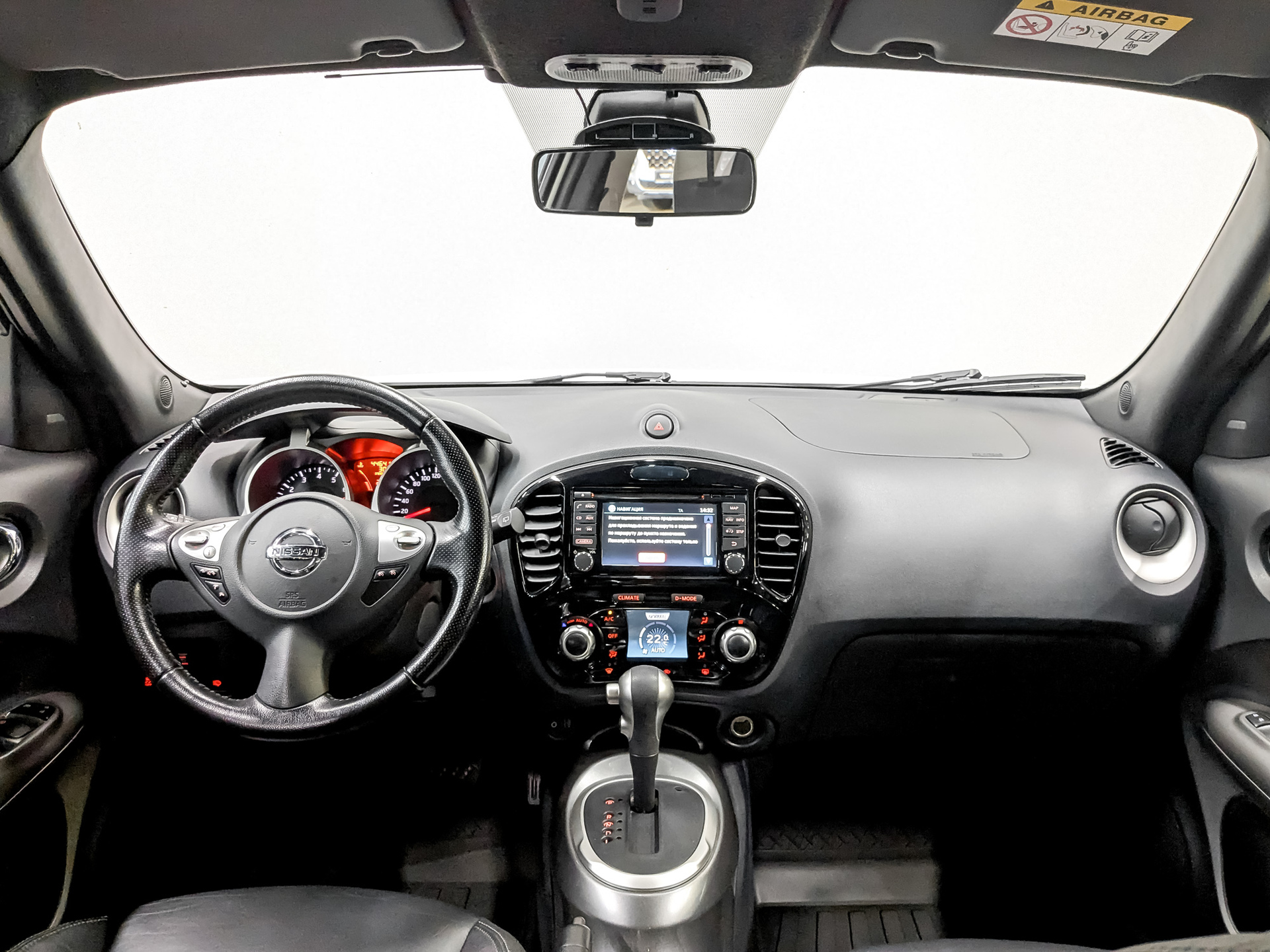 NISSAN Juke 1.60 (117 л.с), автомат, 2017, пробег 44 640 км