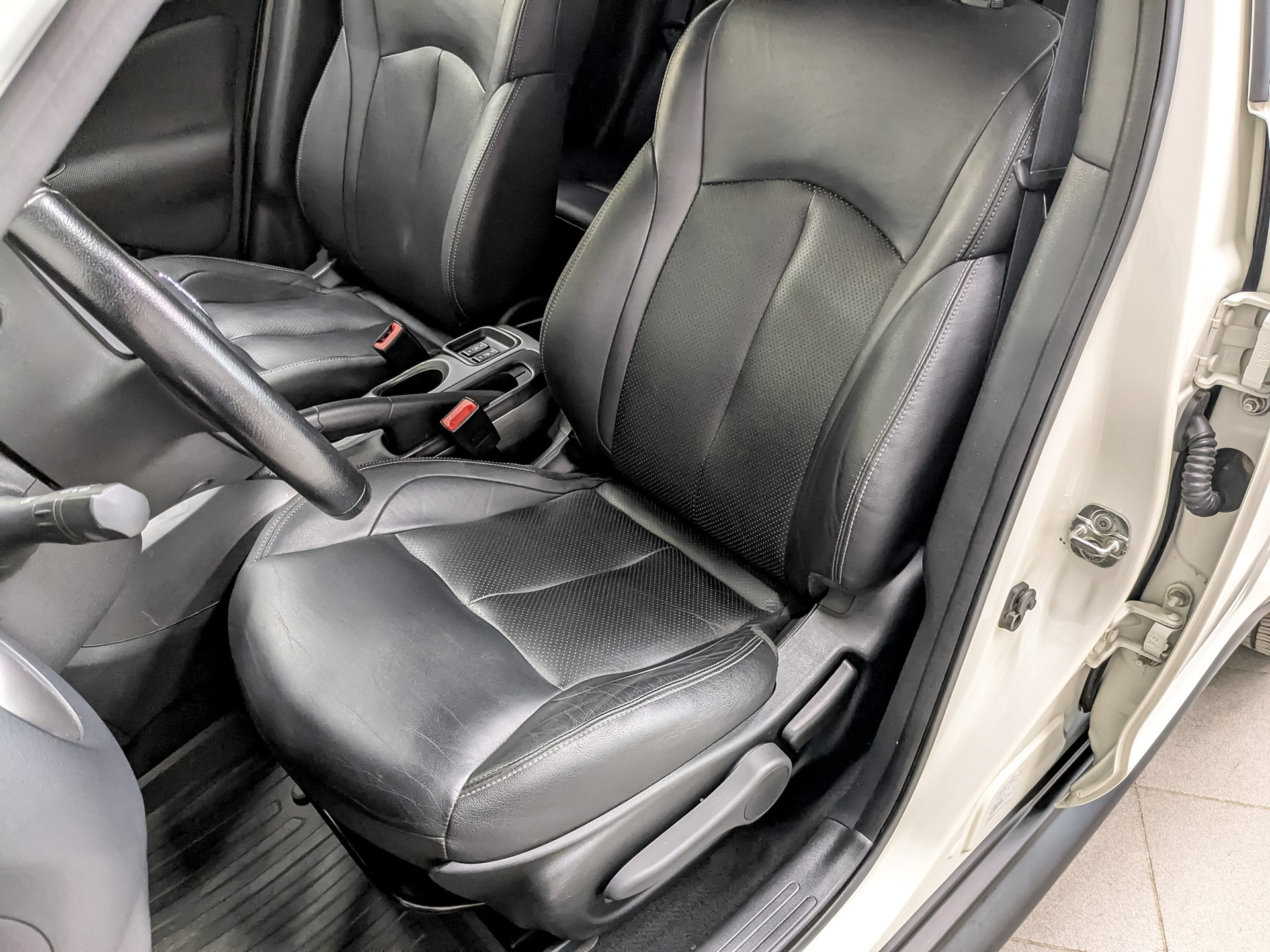 NISSAN Juke 1.60 (117 л.с), автомат, 2017, пробег 44 640 км