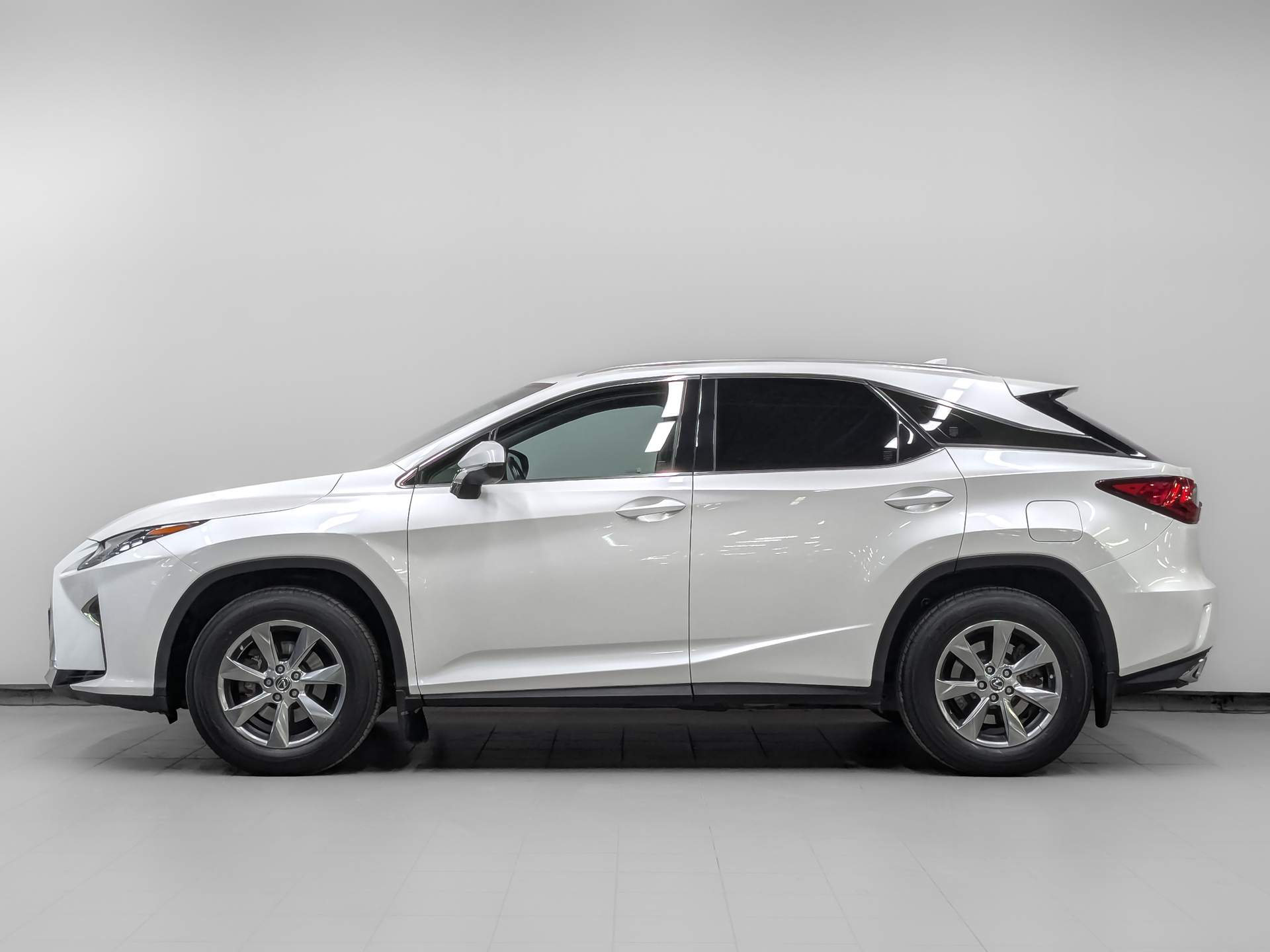 LEXUS RX 2.00 (238 л.с), автомат, 2019, пробег 167 465 км