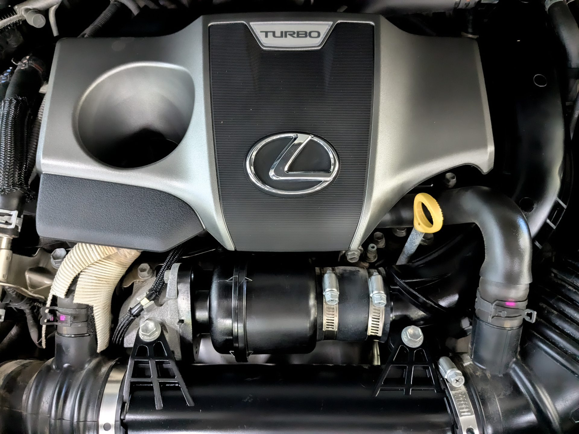 LEXUS RX 2.00 (238 л.с), автомат, 2019, пробег 167 465 км