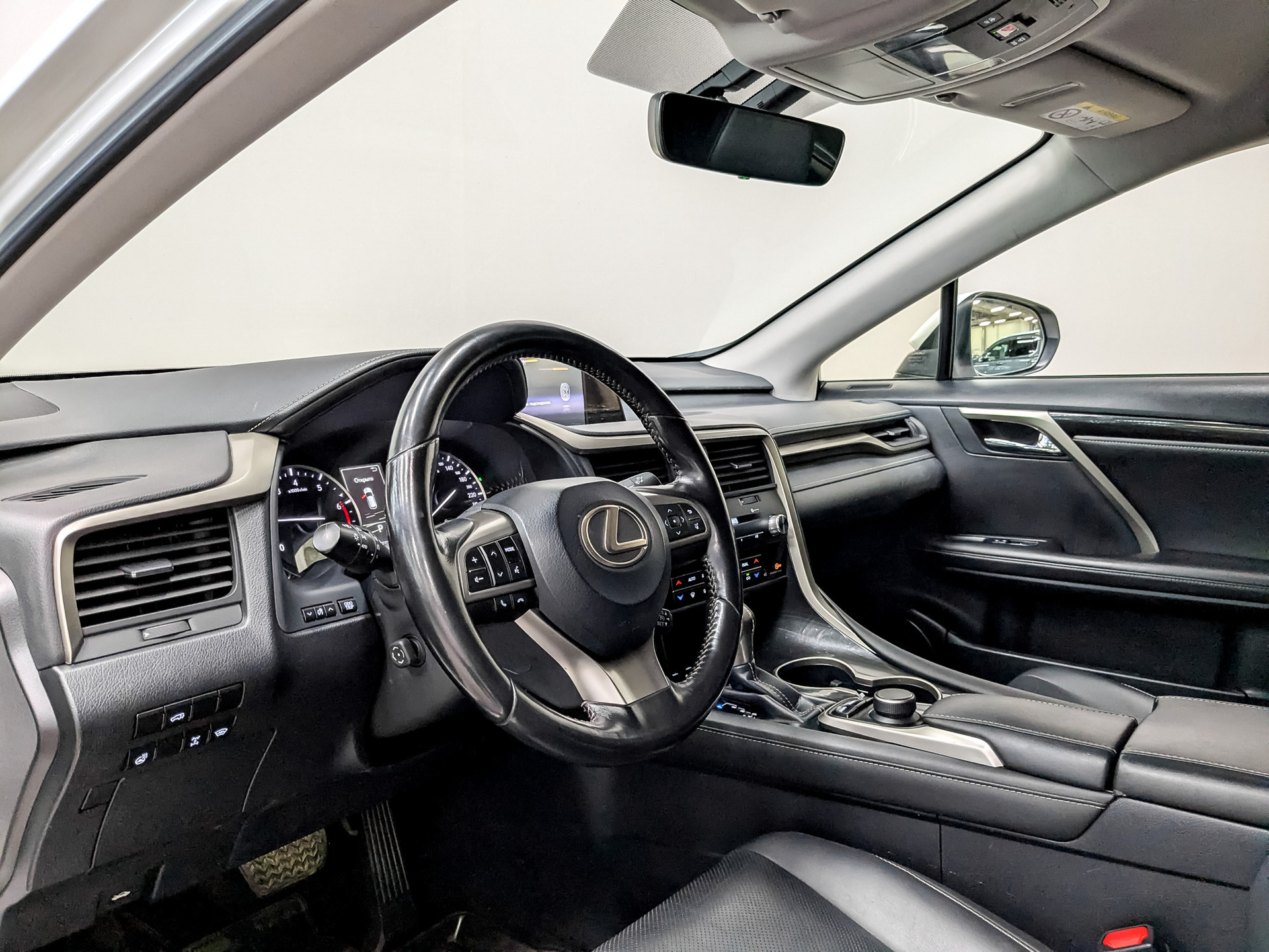 LEXUS RX 2.00 (238 л.с), автомат, 2019, пробег 167 465 км