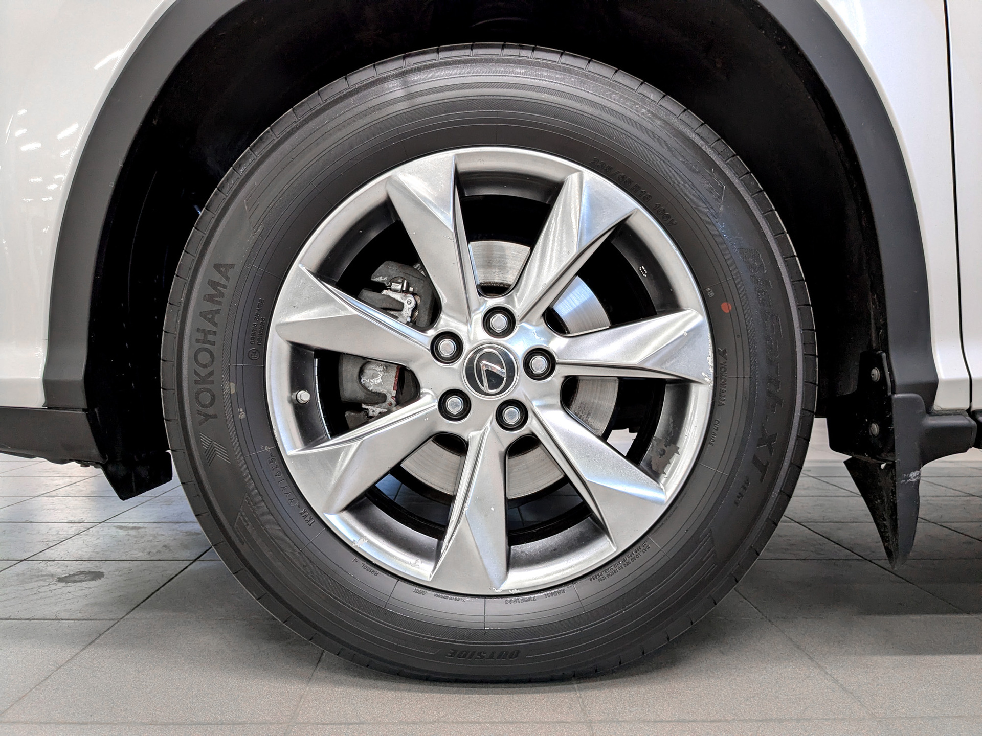 LEXUS RX 2.00 (238 л.с), автомат, 2019, пробег 167 465 км