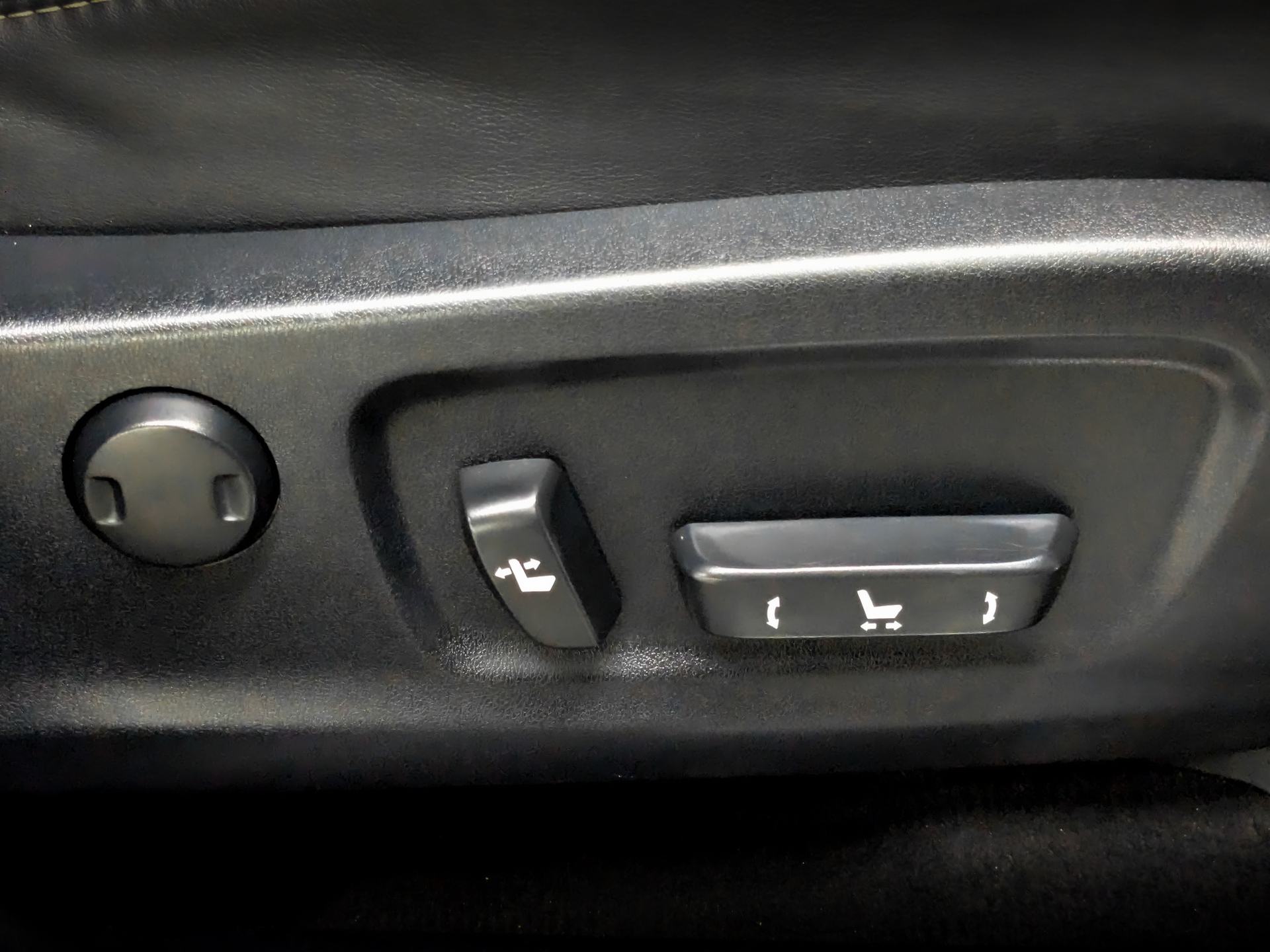 LEXUS RX 2.00 (238 л.с), автомат, 2019, пробег 167 465 км