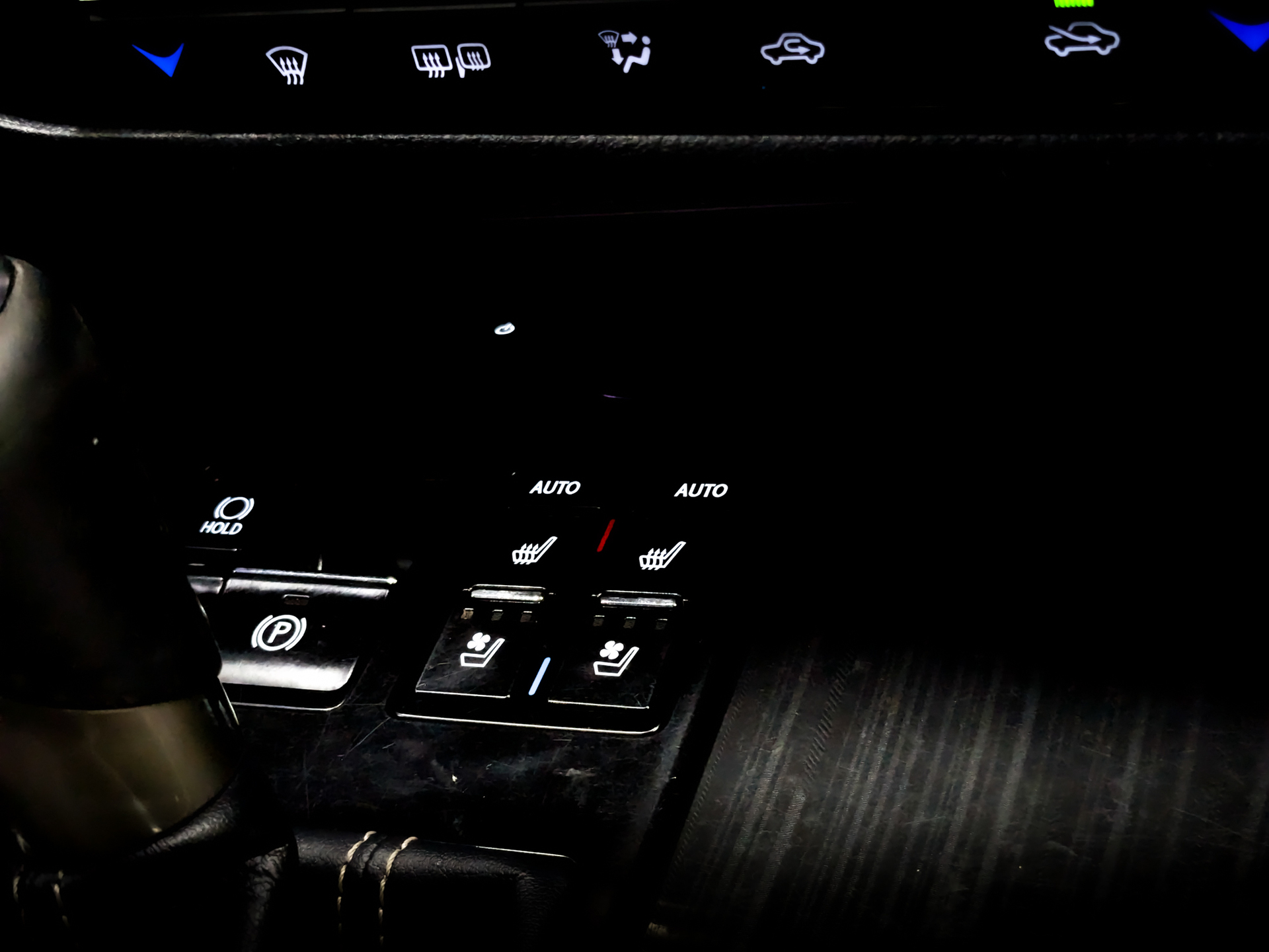 LEXUS RX 2.00 (238 л.с), автомат, 2019, пробег 167 465 км