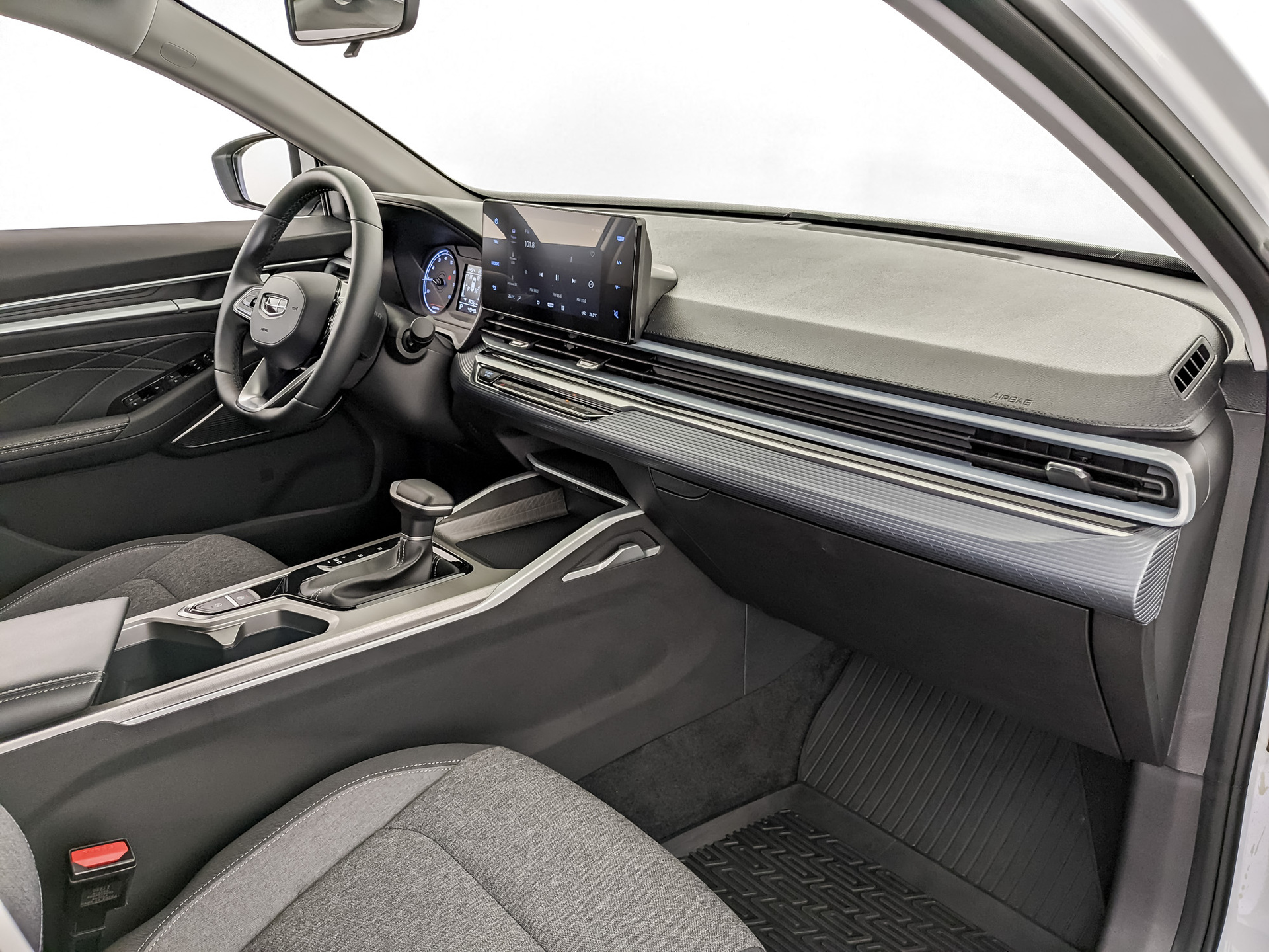GEELY Emgrand 7 II 1.50 (122 л.с), автомат, 2024, пробег 4 947 км