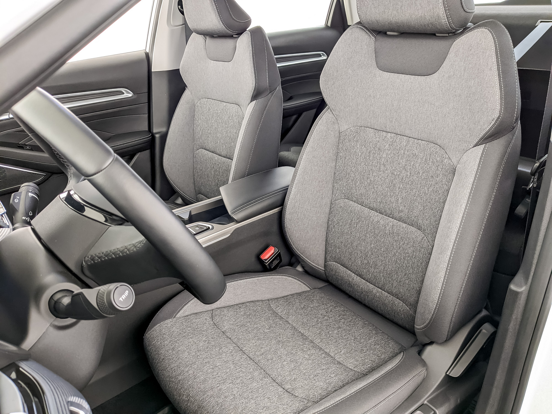 GEELY Emgrand 7 II 1.50 (122 л.с), автомат, 2024, пробег 4 947 км