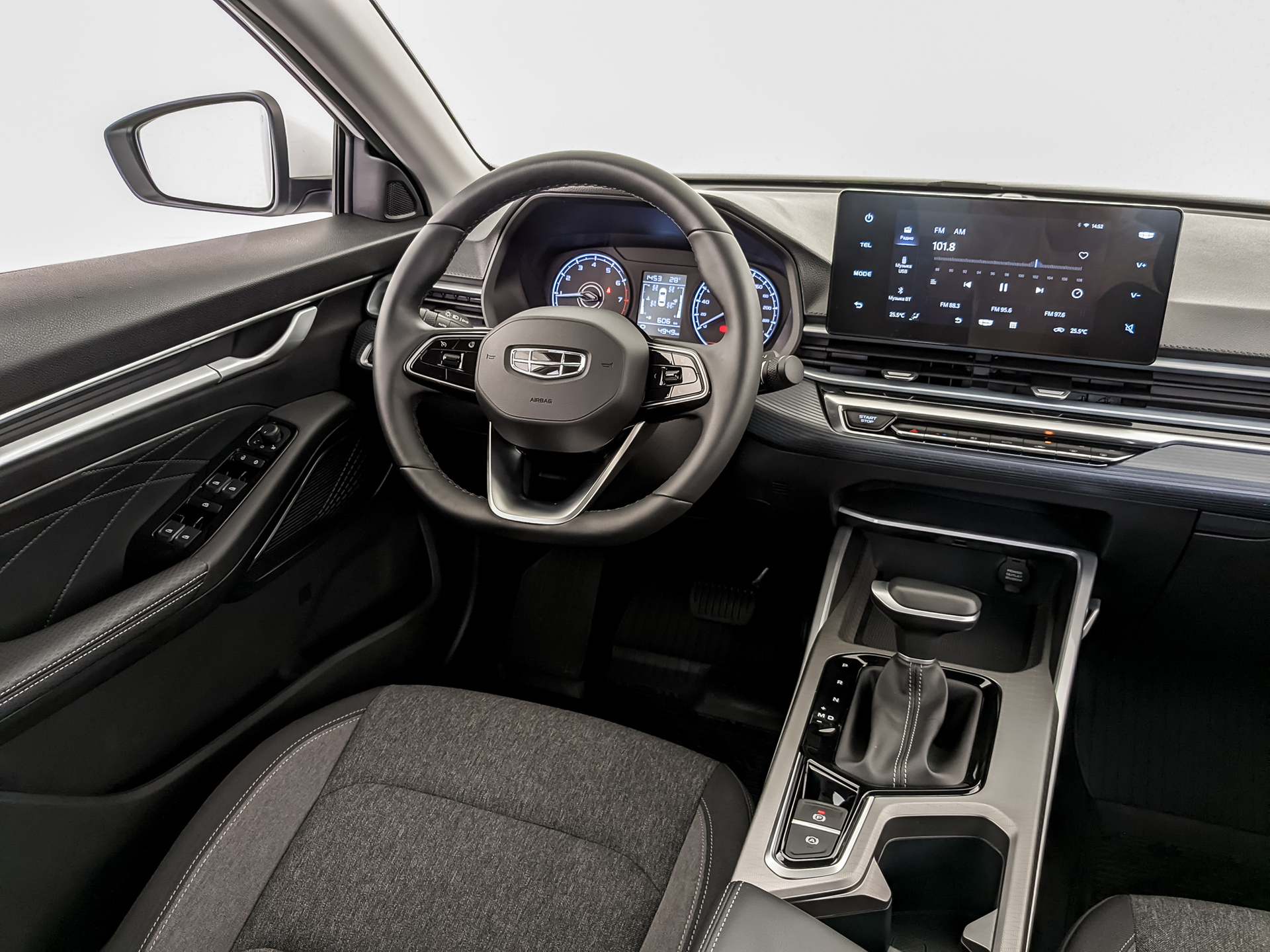 GEELY Emgrand 7 II 1.50 (122 л.с), автомат, 2024, пробег 4 947 км