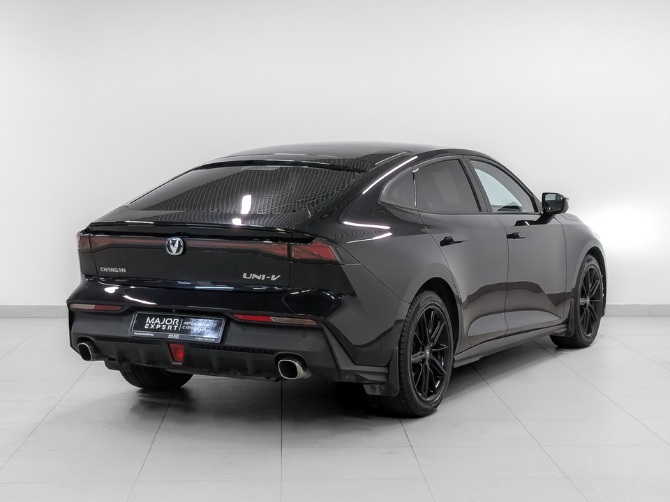 Changan UNI-V