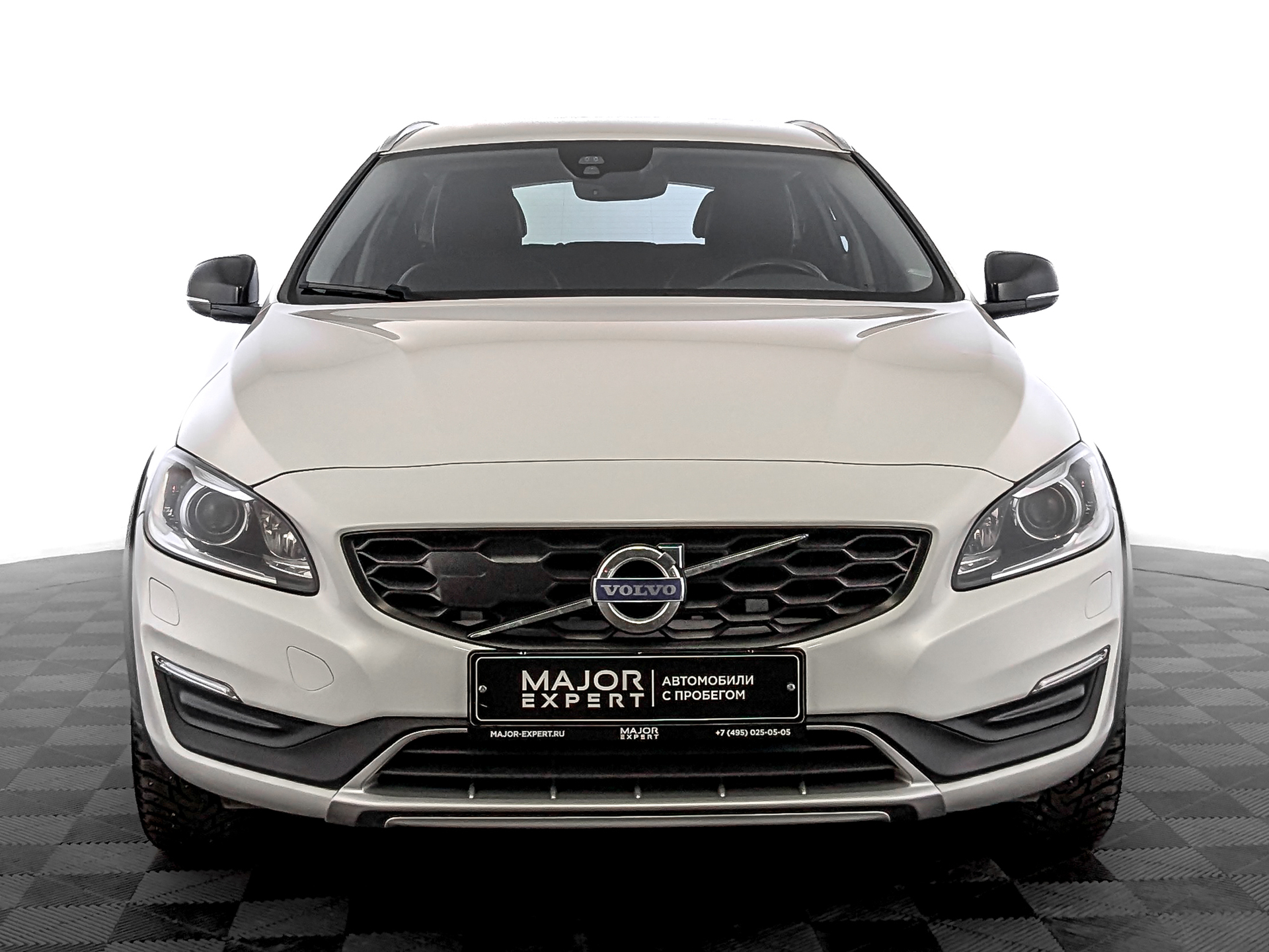 VOLVO V60 CC 2.00 (245 л.с), автомат, 2018, пробег 79 719 км