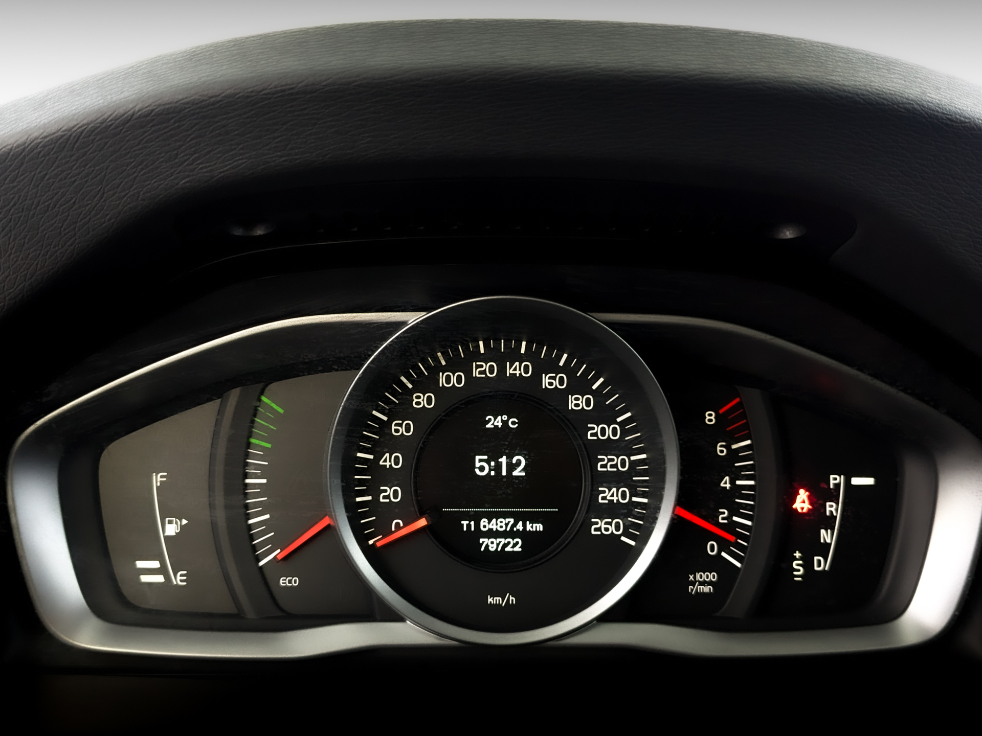 VOLVO V60 CC 2.00 (245 л.с), автомат, 2018, пробег 79 719 км