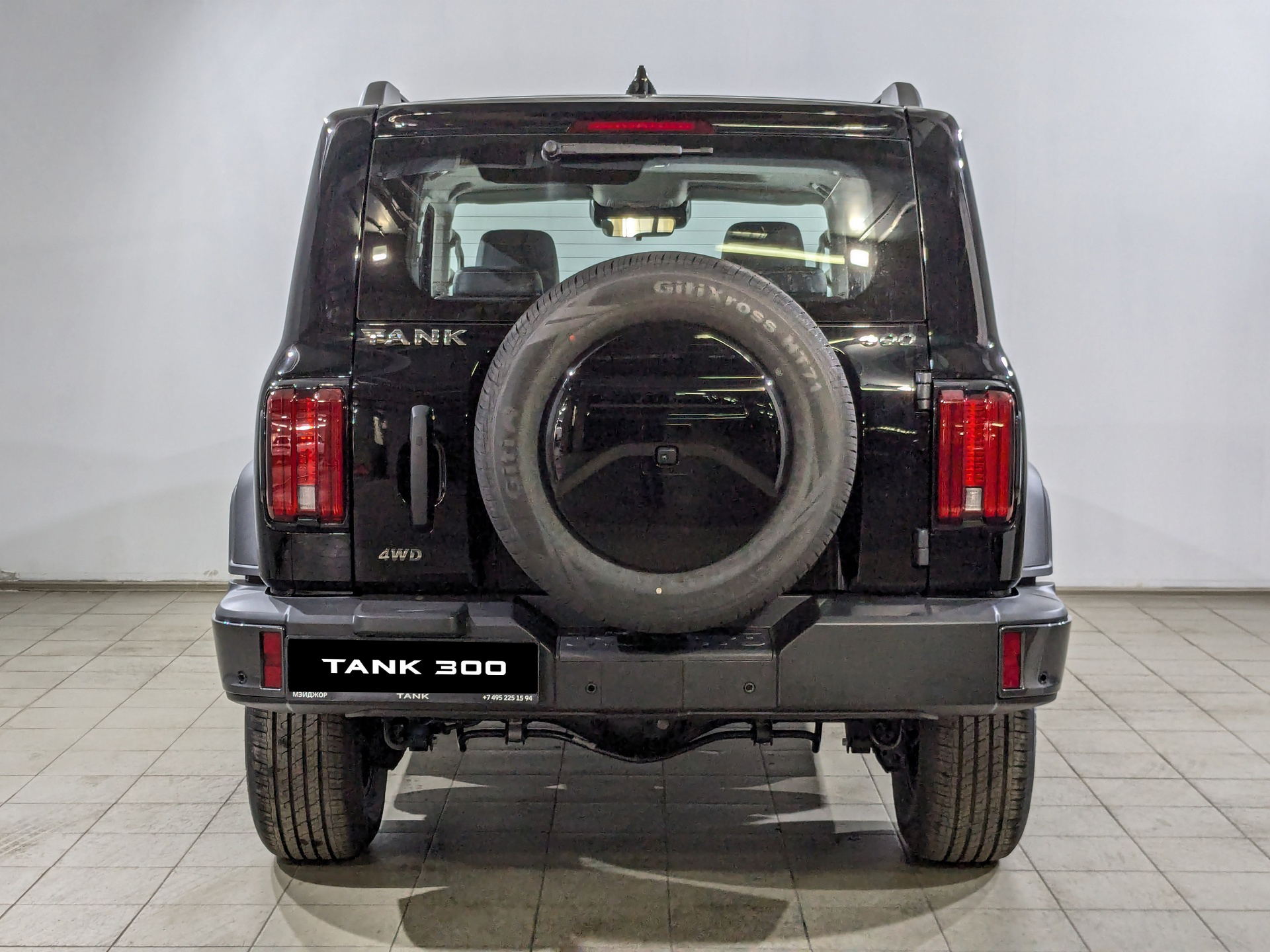 Фото Tank 300 Драйв (Adventure) 2.0T/218 8AT 4WD