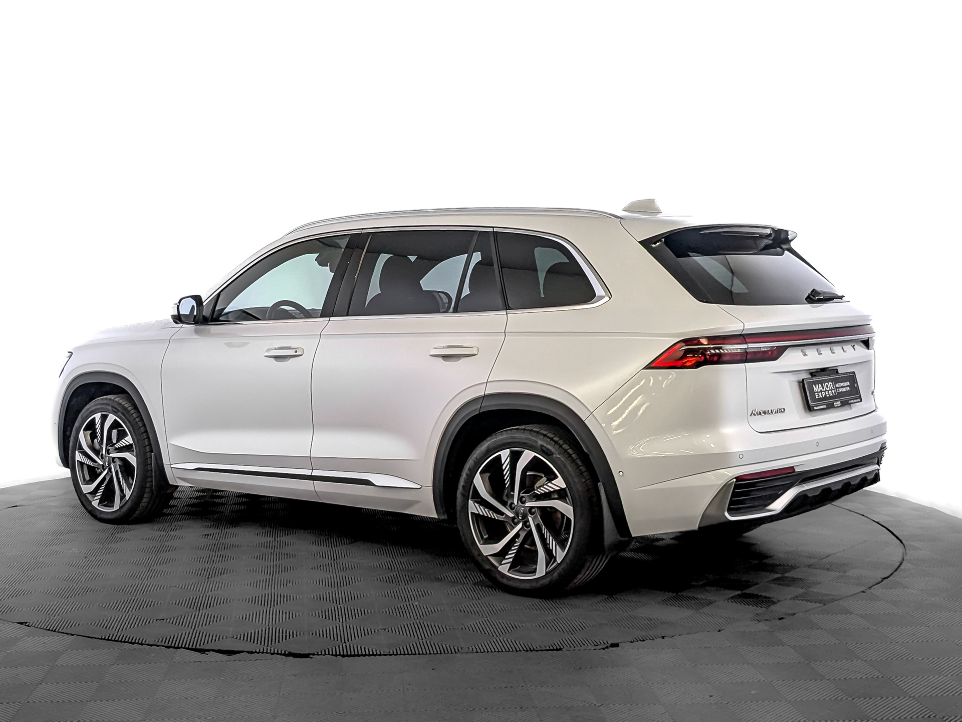 GEELY Monjaro 2.00 (238 л.с), автомат, 2024, пробег 52 950 км