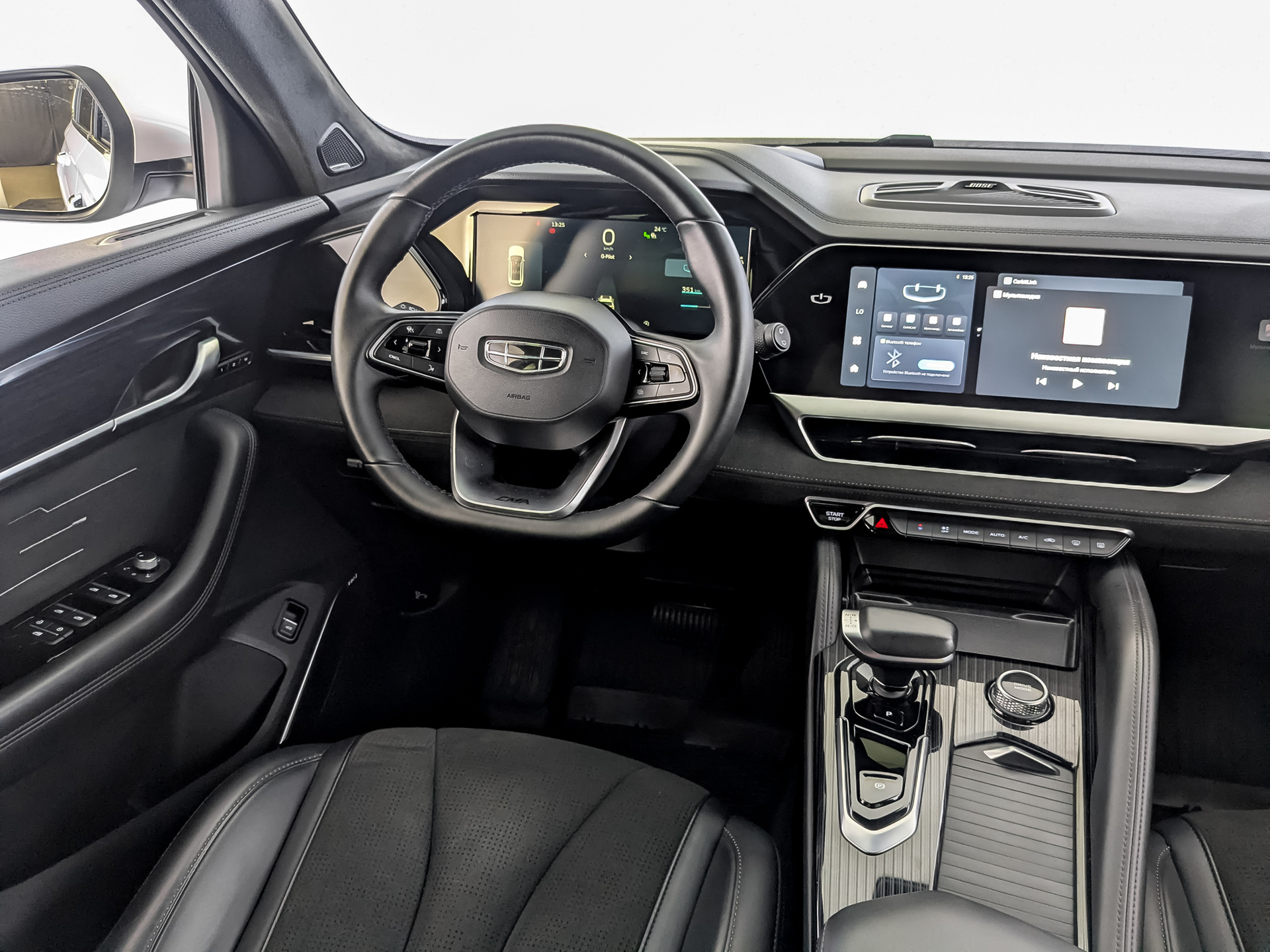 GEELY Monjaro 2.00 (238 л.с), автомат, 2024, пробег 52 950 км