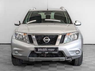 Nissan Terrano D10