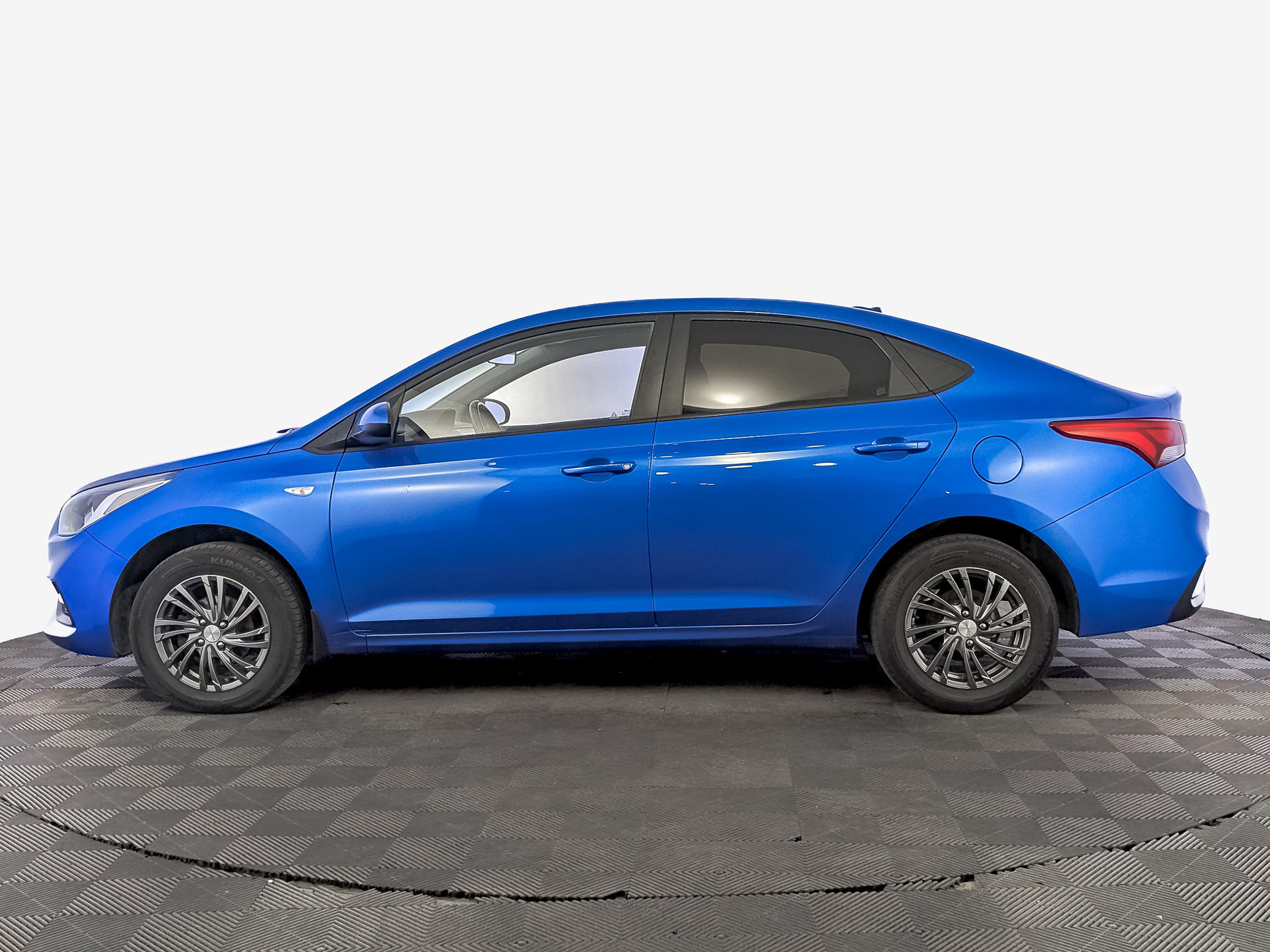 HYUNDAI Solaris 1.60 (123 л.с), автомат, 2019, пробег 64 302 км