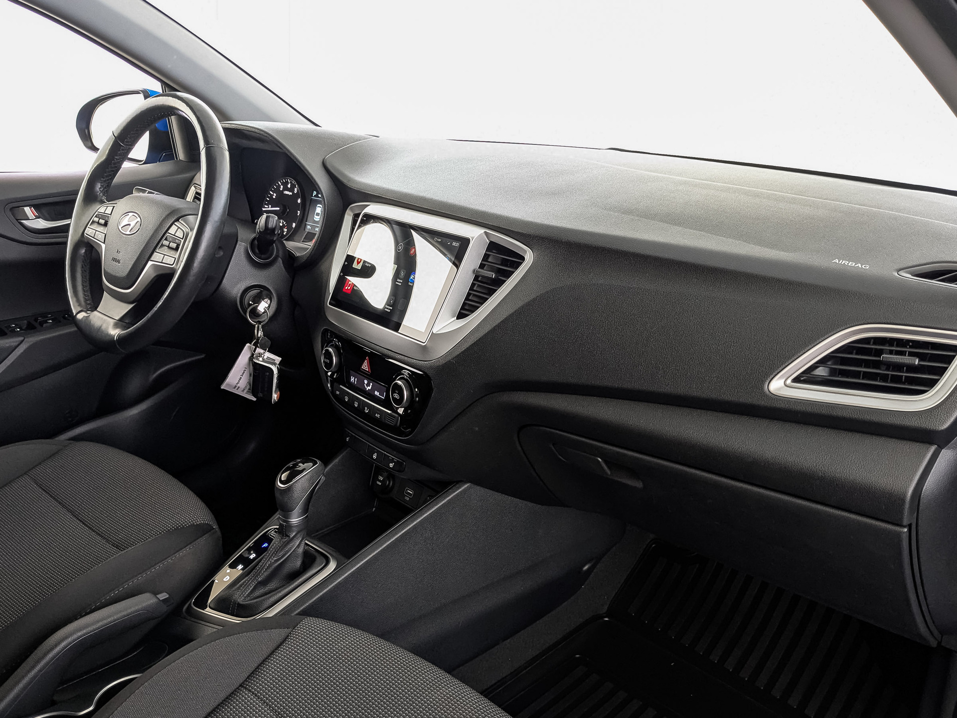 HYUNDAI Solaris 1.60 (123 л.с), автомат, 2019, пробег 64 302 км