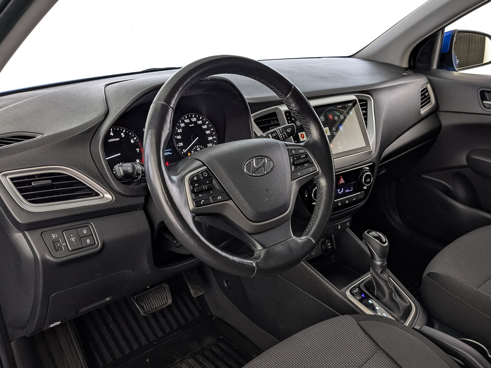 HYUNDAI Solaris 1.60 (123 л.с), автомат, 2019, пробег 64 302 км