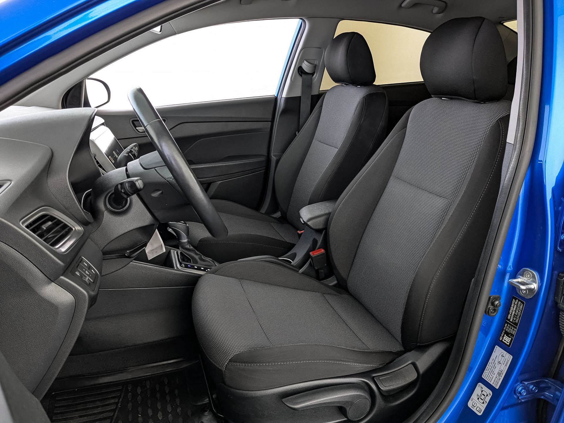 HYUNDAI Solaris 1.60 (123 л.с), автомат, 2019, пробег 64 302 км