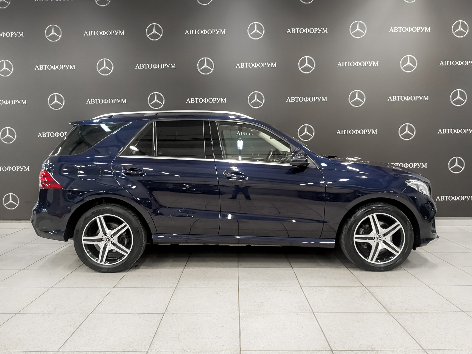 MERCEDES-BENZ GLE 2.10 (204 л.с), автомат, 2017, пробег 135 721 км