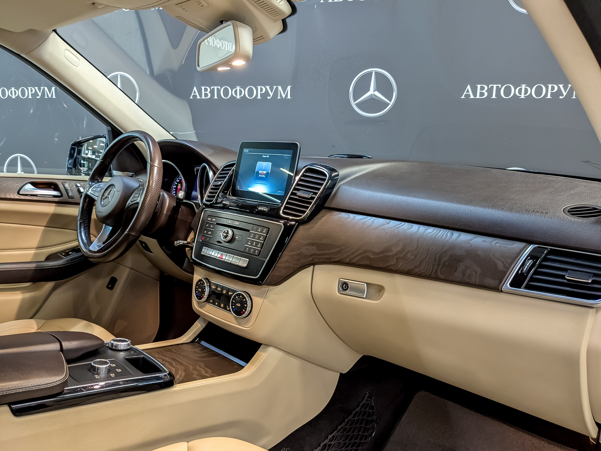 MERCEDES-BENZ GLE 2.10 (204 л.с), автомат, 2017, пробег 135 721 км