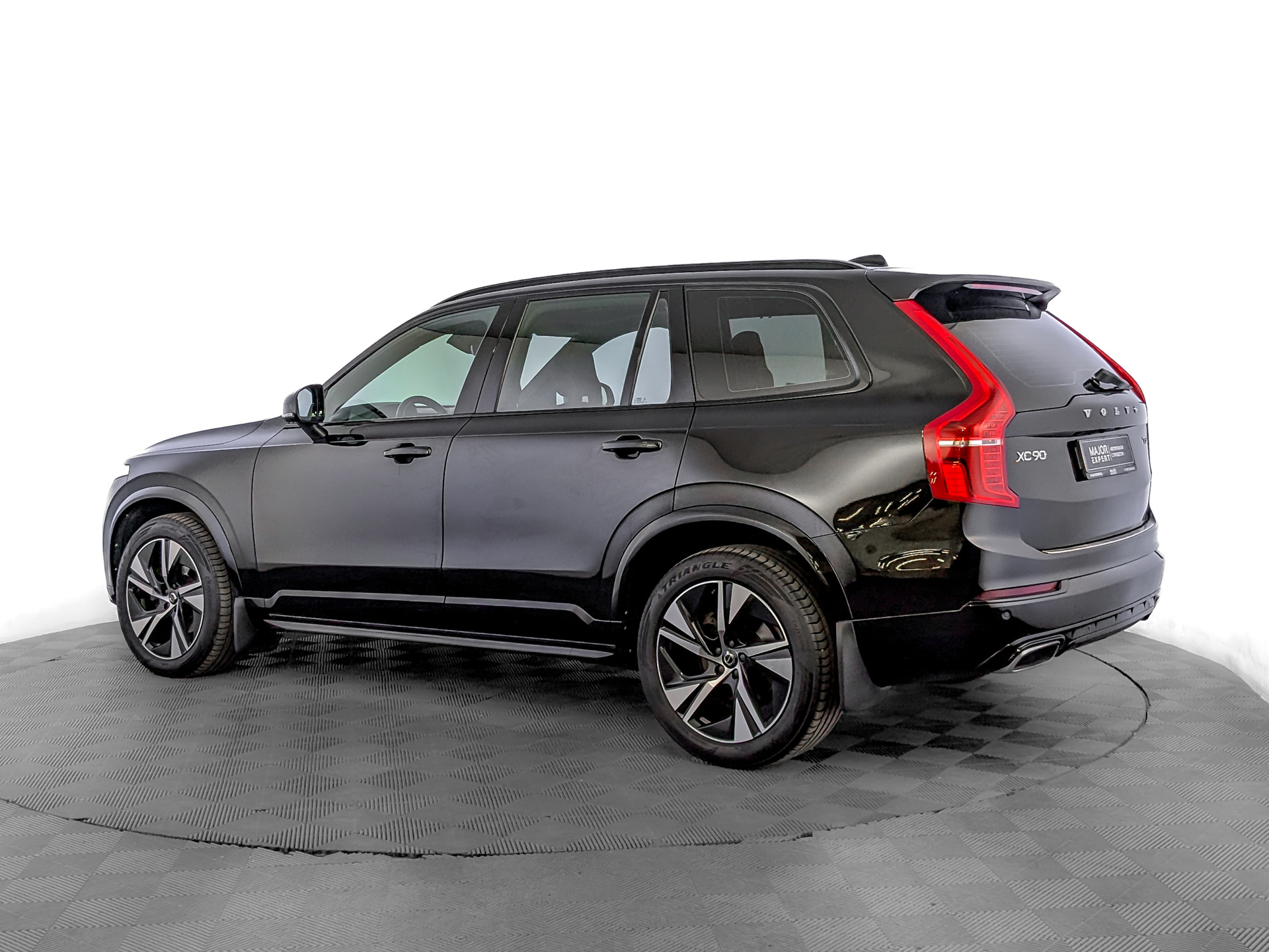VOLVO XC90 2.00 (249 л.с), автомат, 2021, пробег 86 755 км
