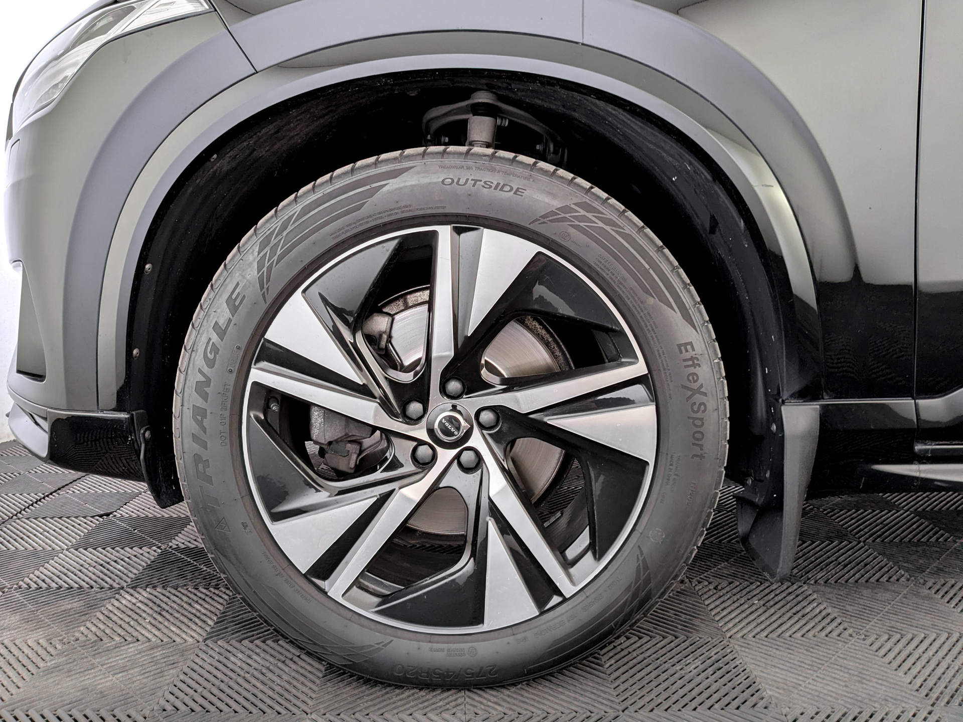 VOLVO XC90 2.00 (249 л.с), автомат, 2021, пробег 86 755 км
