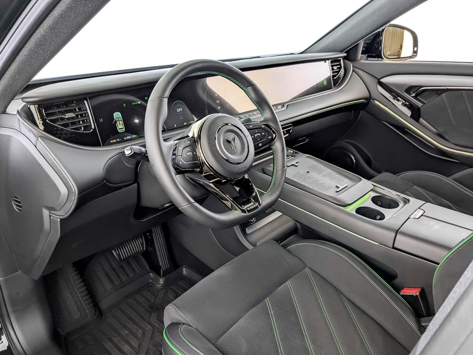 VOYAH Free 1.50 (224 л.с), автомат, 2026, пробег 11 457 км