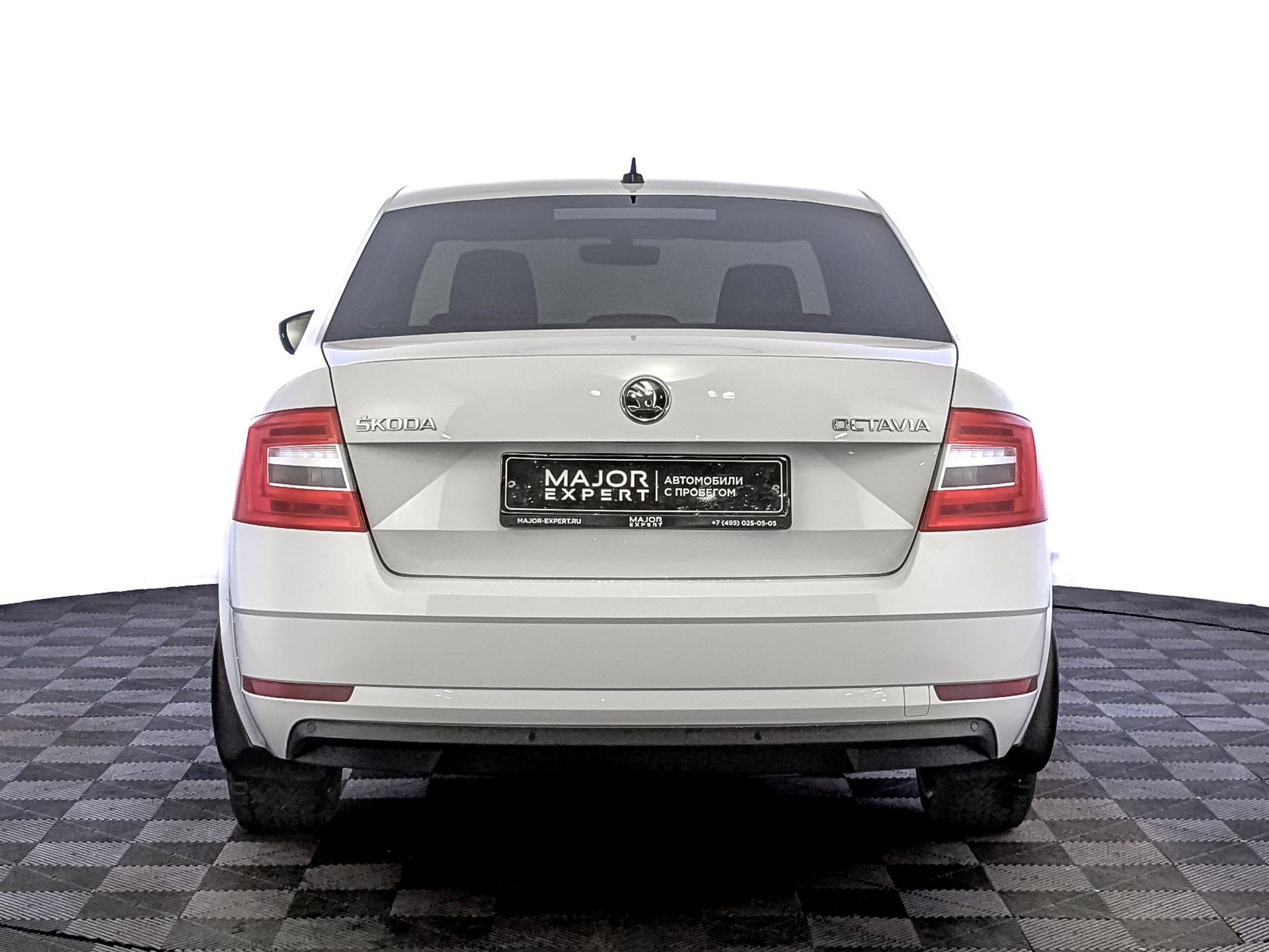 SKODA Octavia 1.60 (110 л.с), автомат, 2019, пробег 107 431 км