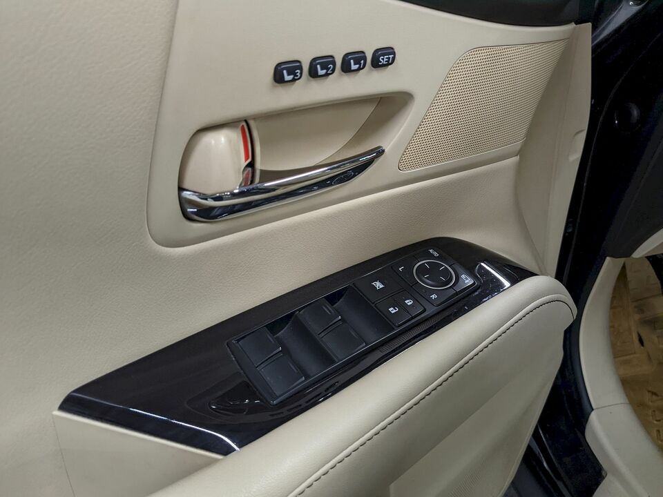 Фото Lexus RX с пробегом 77259 км