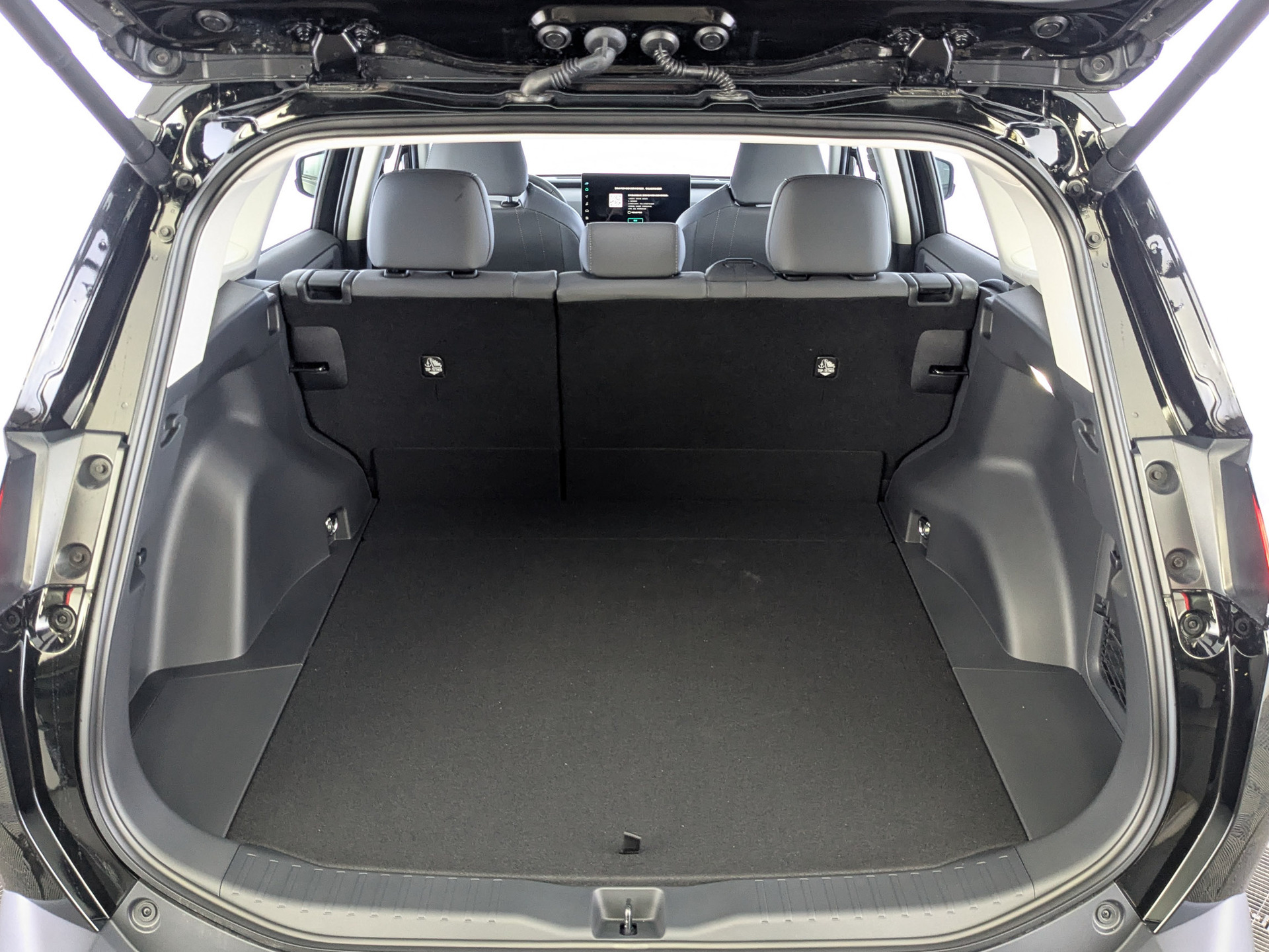 Фото Toyota RAV4 Luxury 2.0L/171 CVT AWD 