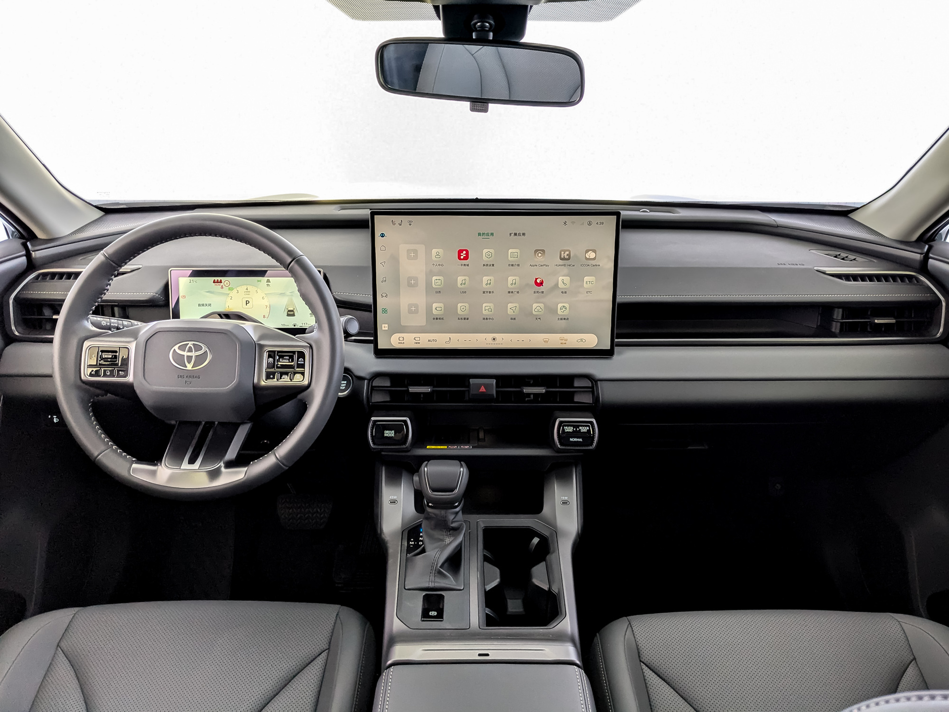 Фото Toyota RAV4 Luxury 2.0L/171 CVT AWD 
