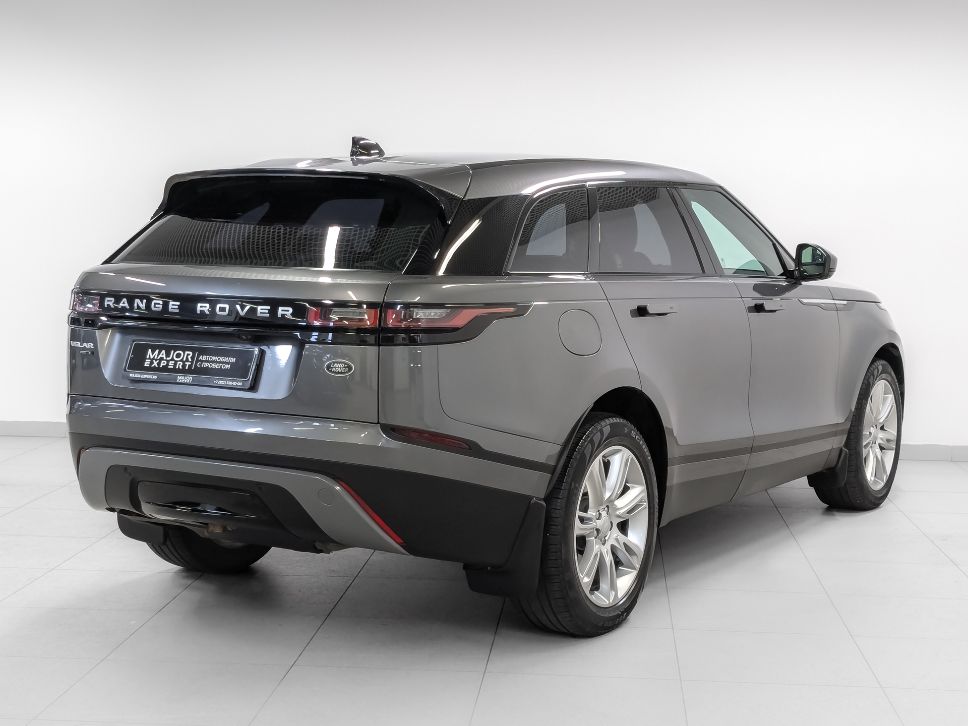 LAND ROVER Range Rover Velar 2.00 (179 л.с), автомат, 2017, пробег 81 600 км
