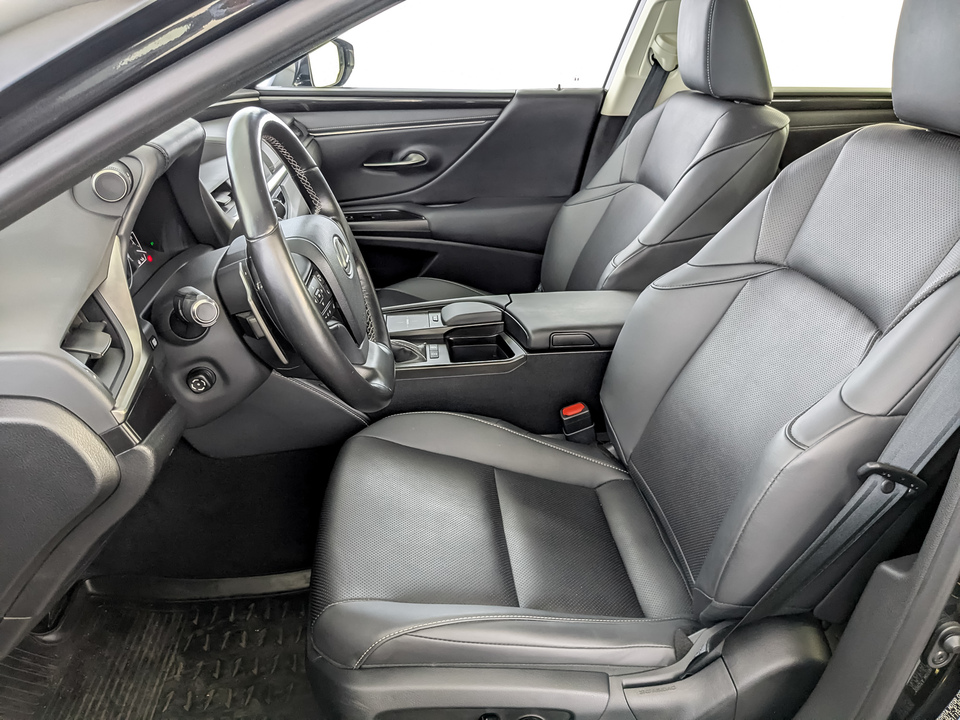 Фото Lexus ES с пробегом 61510 км