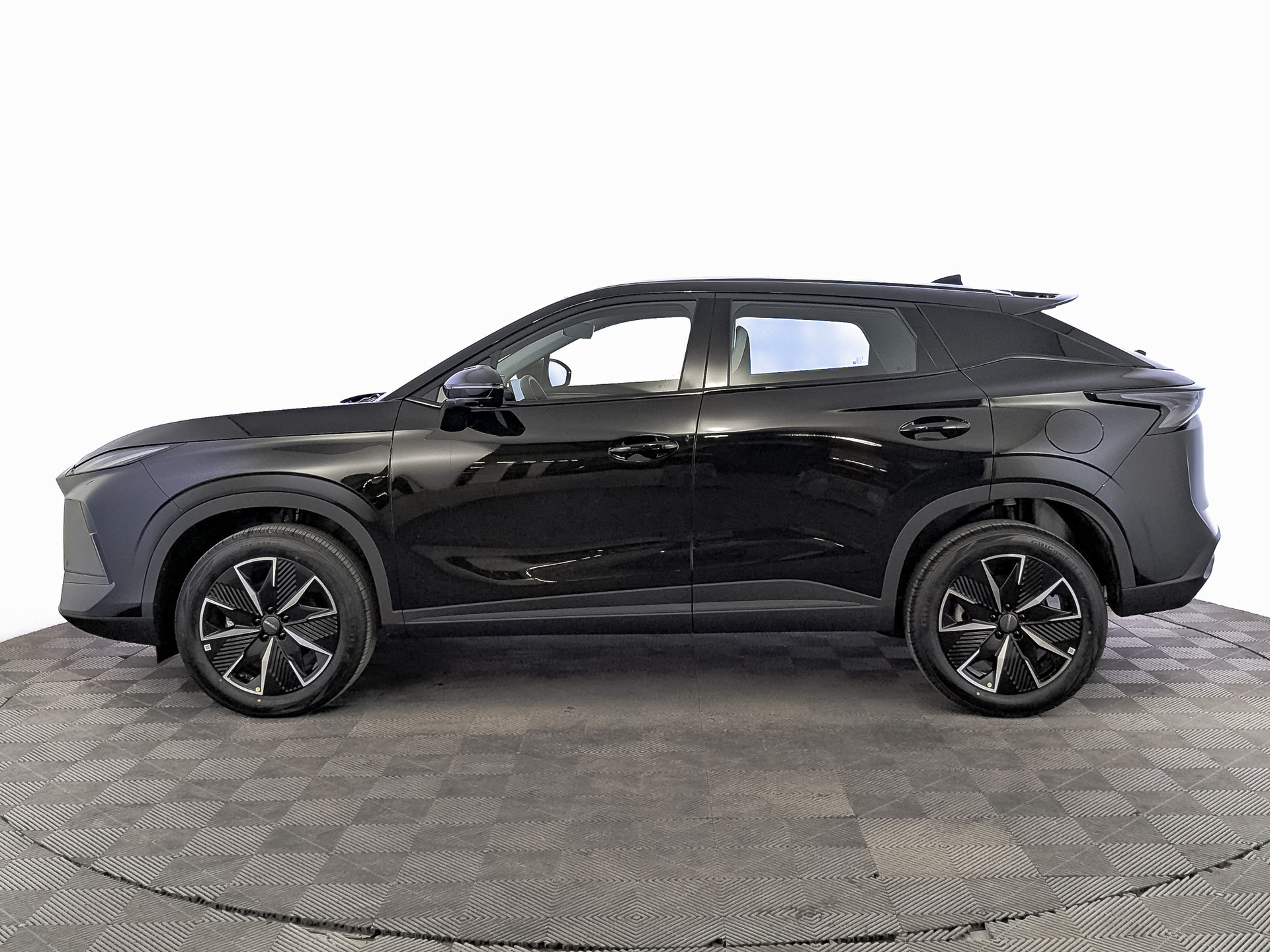 Фото Omoda C5 Стиль NG 1.5T/147 7RT 4WD