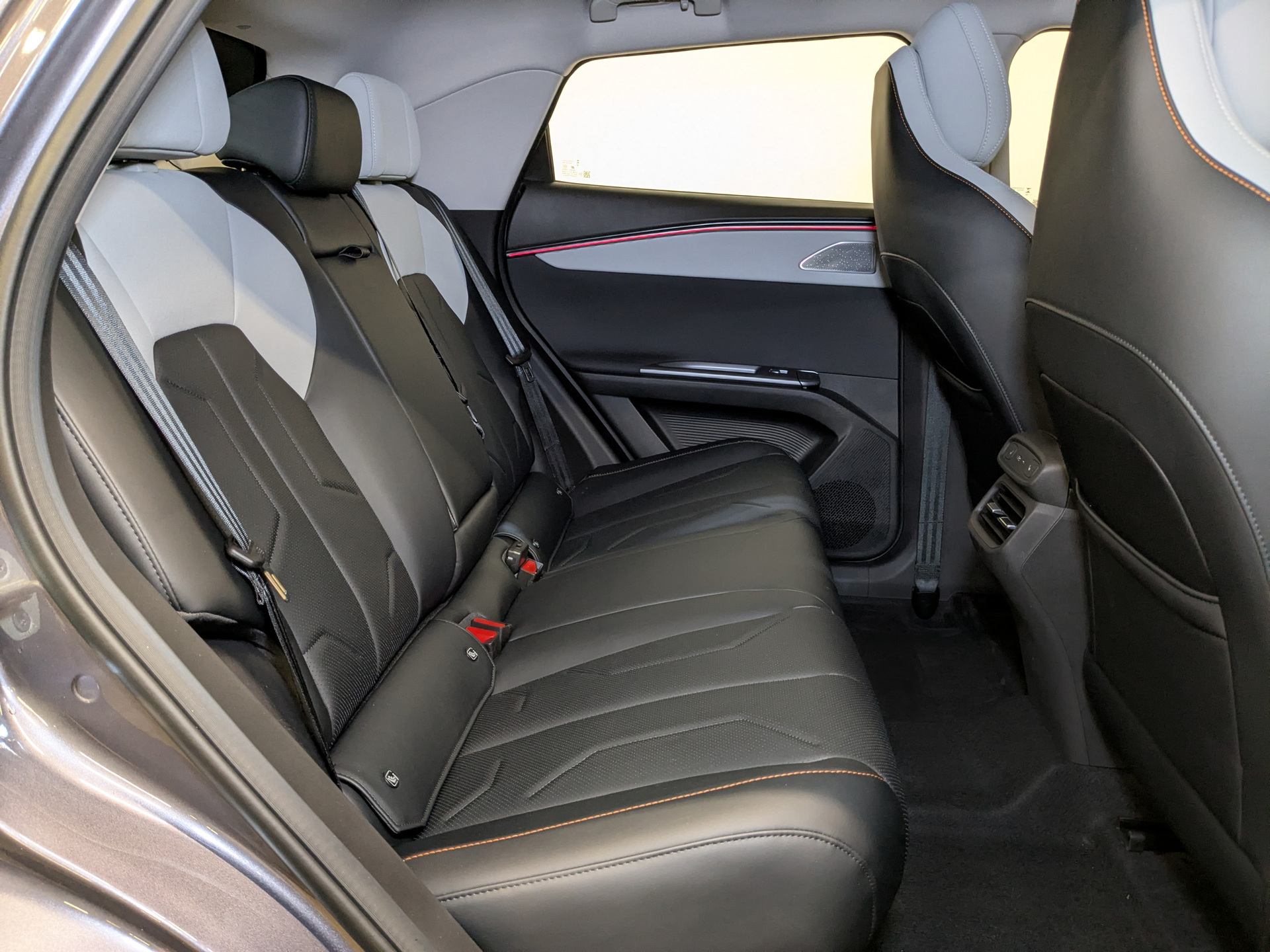 Фото Omoda C5 Стиль NG 1.5T/147 7RT 4WD
