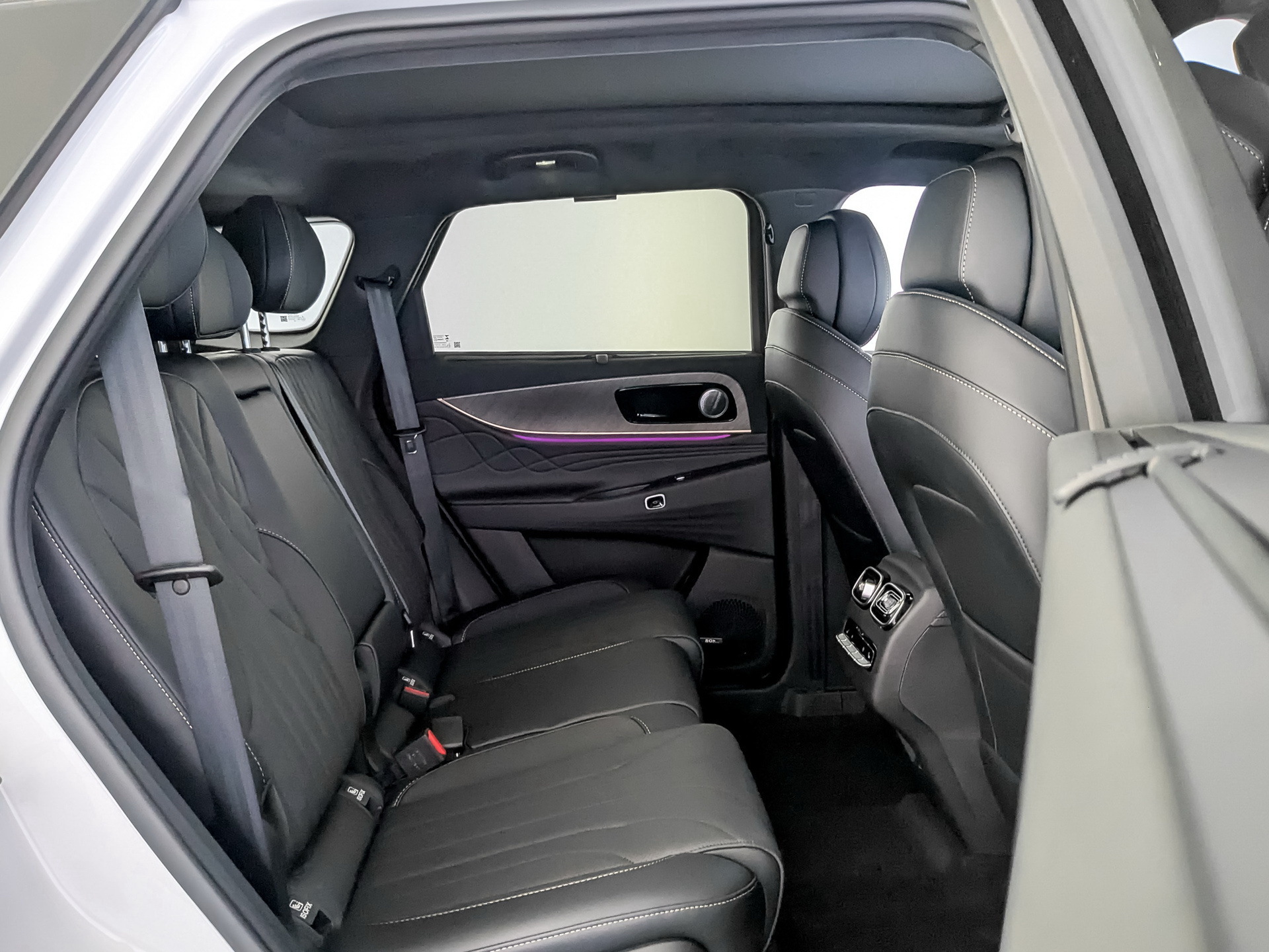 Фото JAECOO J8 Престиж 2.0T/249 7RT 4WD